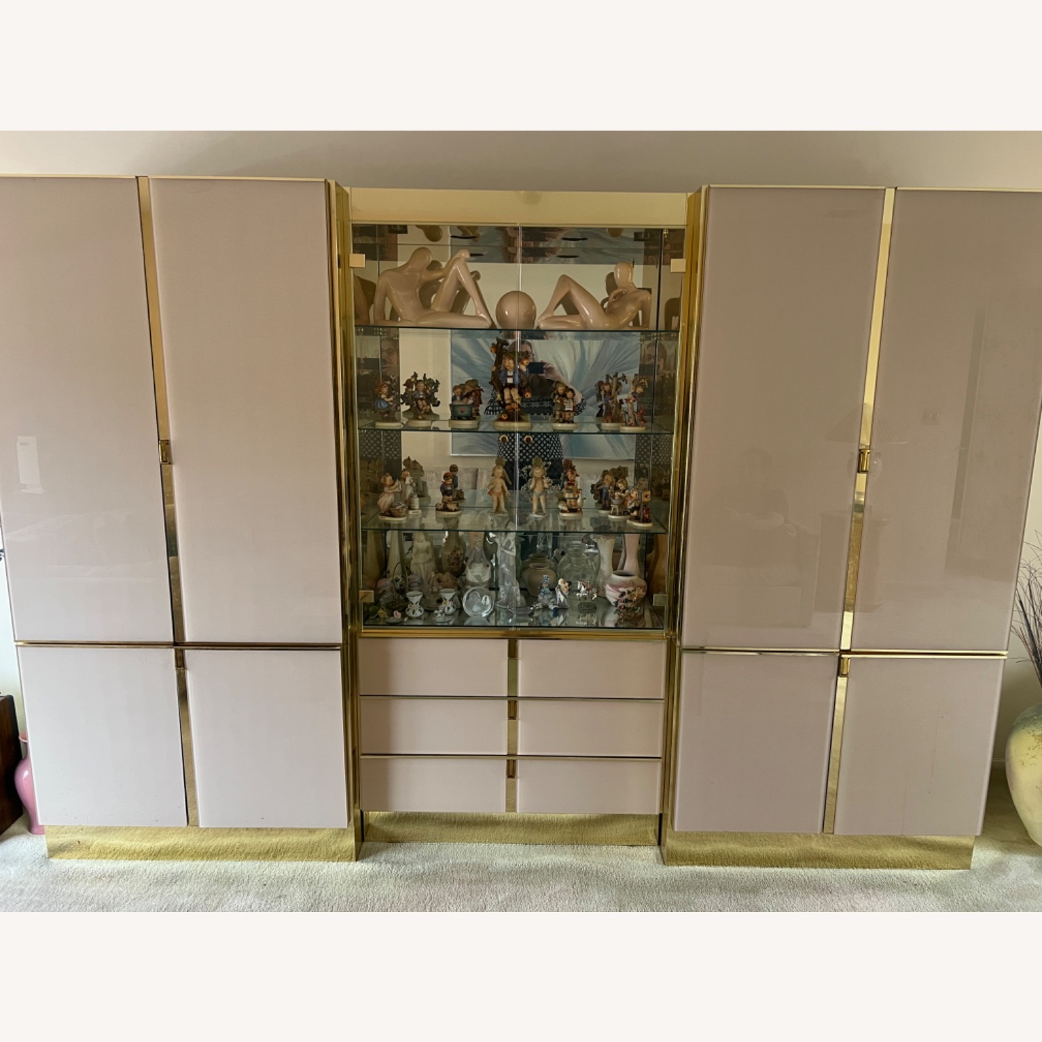 Contemporary Wall Unit - image-3