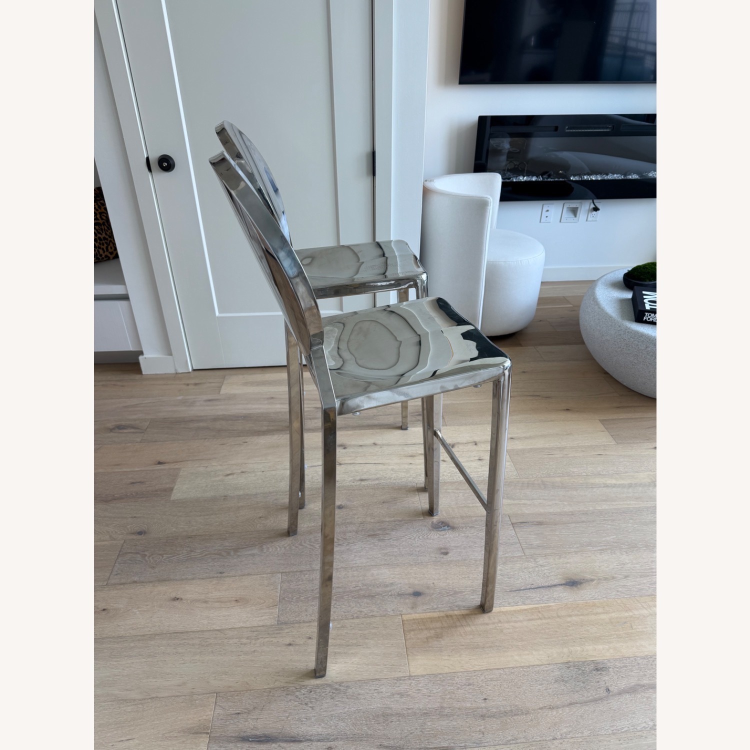 Modern Counter Bar Stool Set - image-3