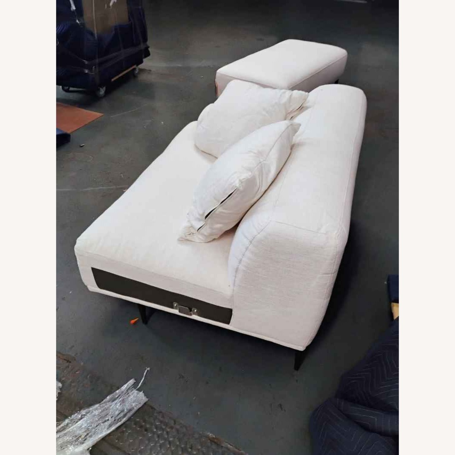 Article Abisko Sofa & Ottoman - image-8