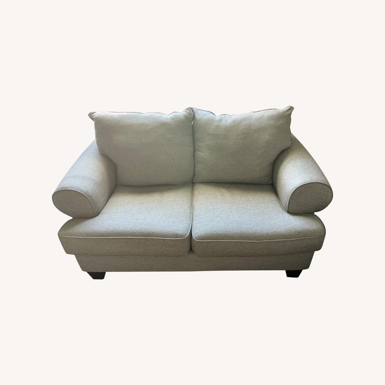 Raymour & Flanigan Loveseat 2 Cushion - image-0