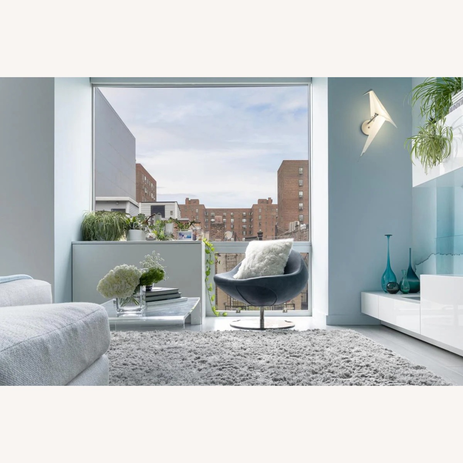 Blue Buffalo Leather Swivel Chair - image-5