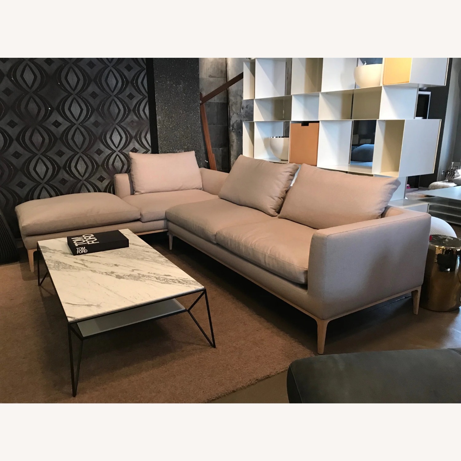 Leonard Sectional Sofa - image-2