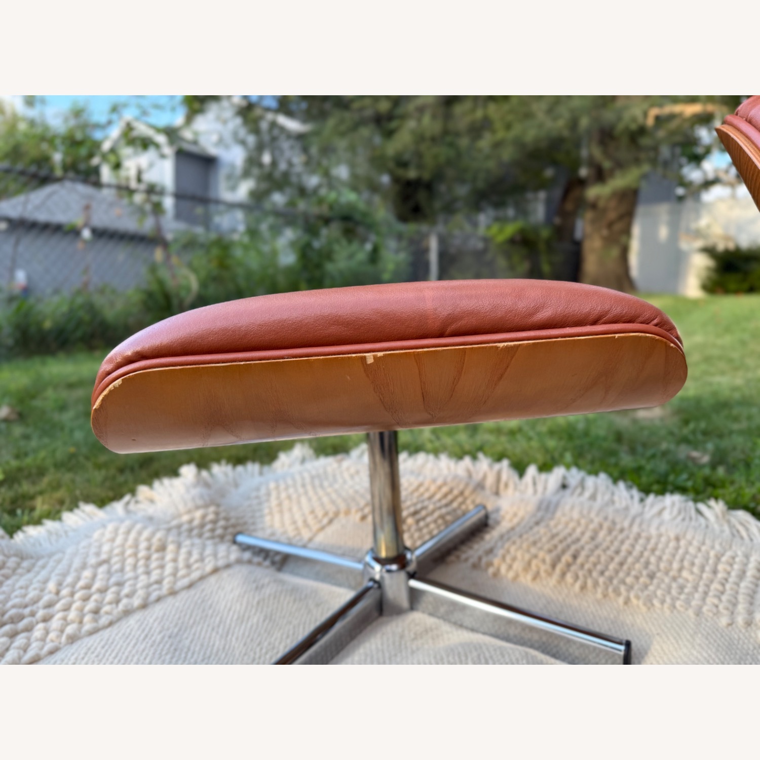 Cofemo Vintage Swivel / Rocker Chair & Ottoman Set - image-12