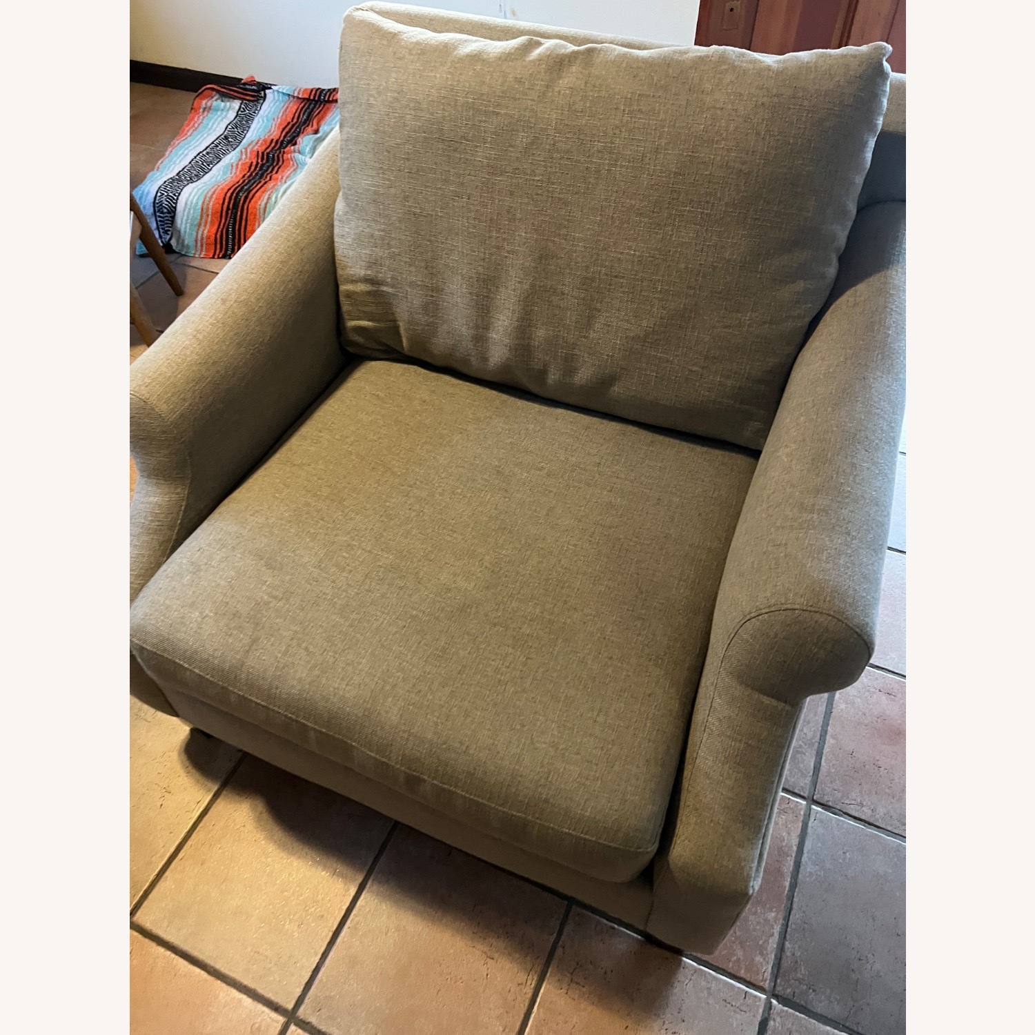 Raymour & Flanigan Armchair - image-4