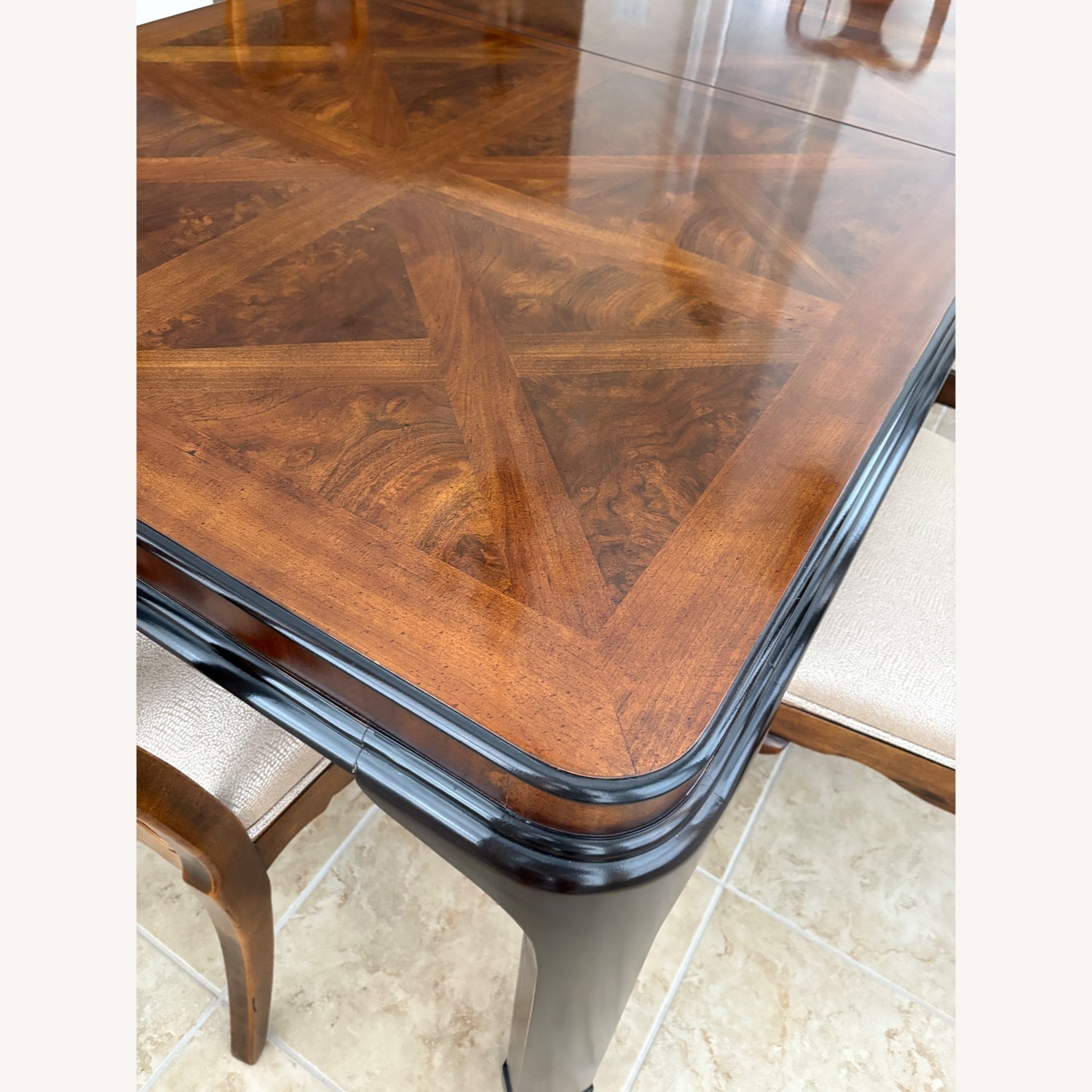 Drexel Heritage Dining Table Set - AptDeco