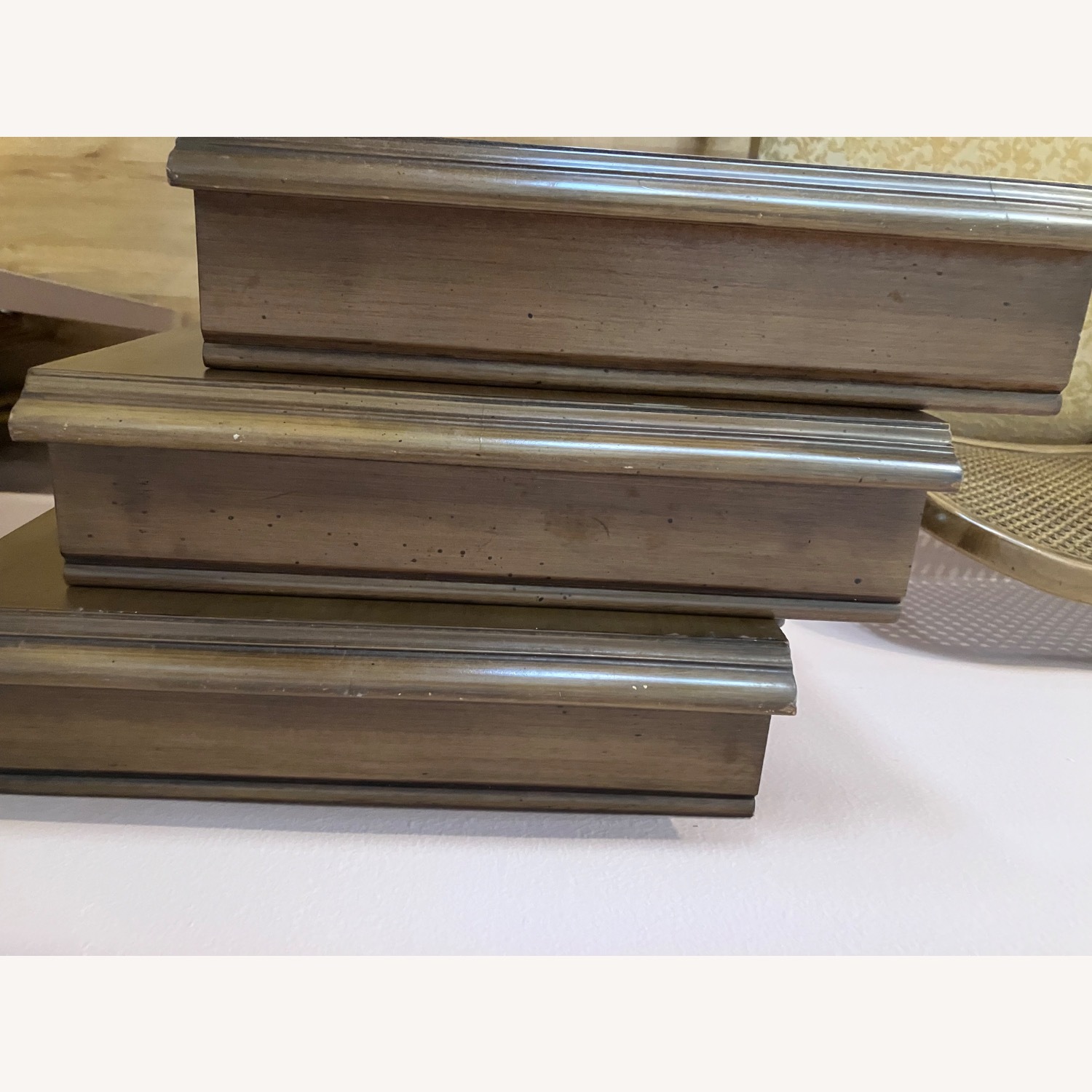 Vintage Dining Room Table with 3 Leaves - image-3