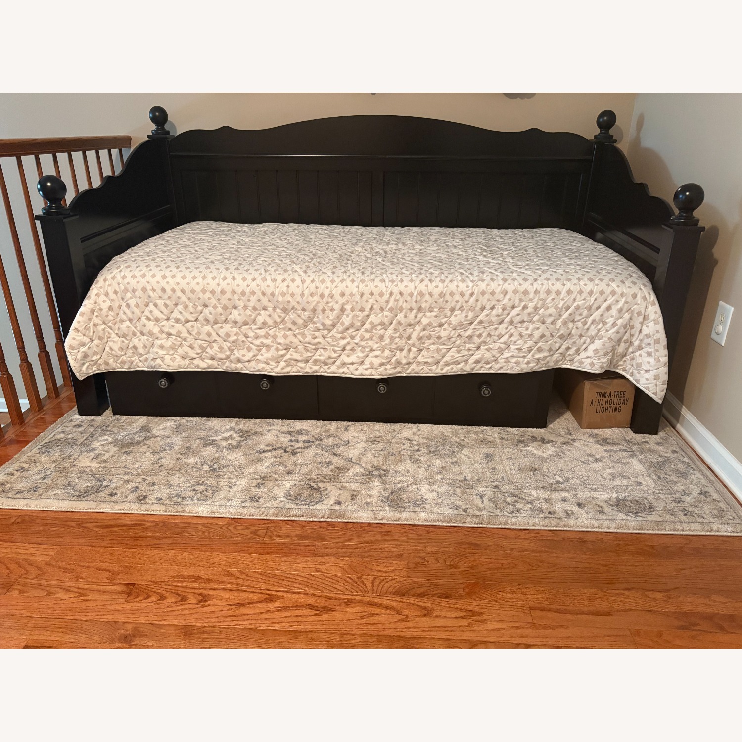 Raymour & Flanigan Daybed - image-1