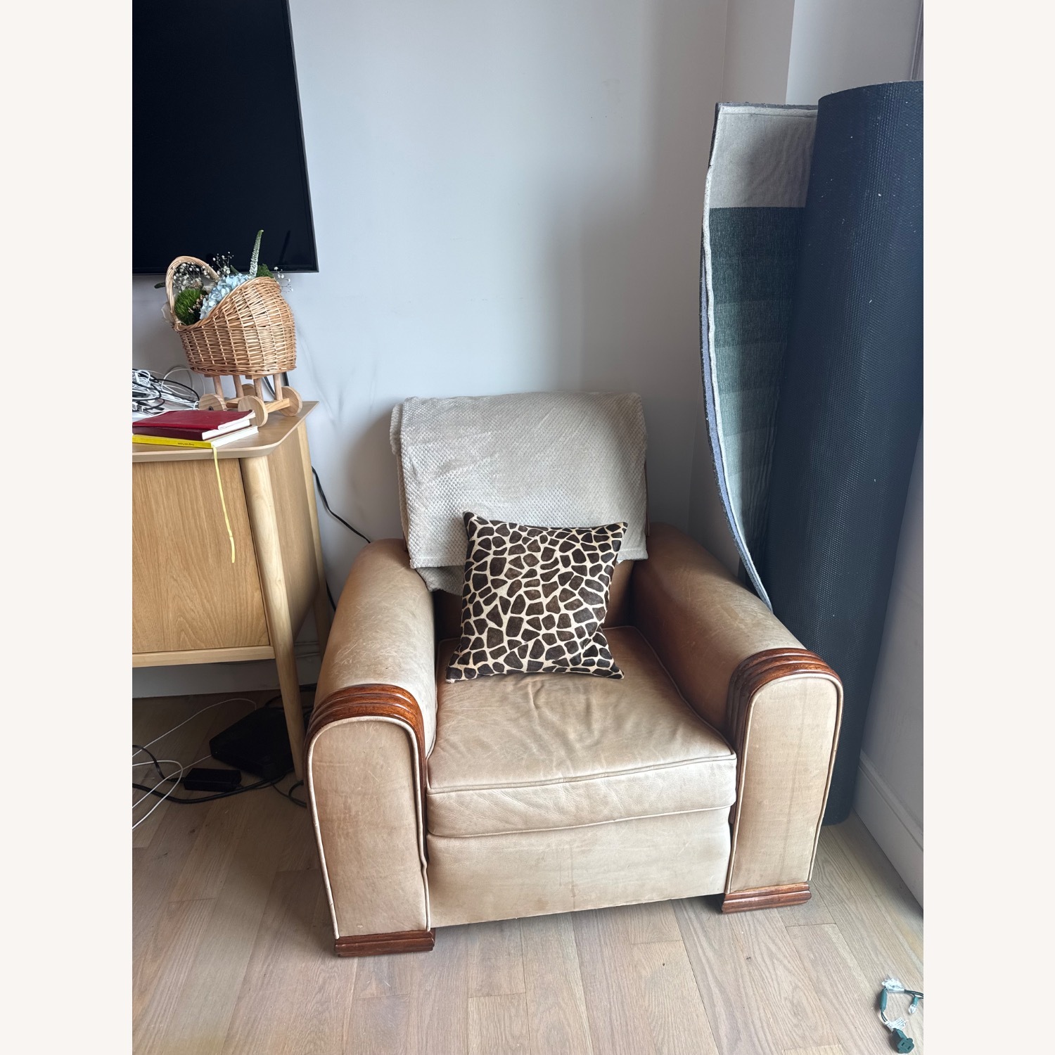 Vintage Leather Chair  - image-3