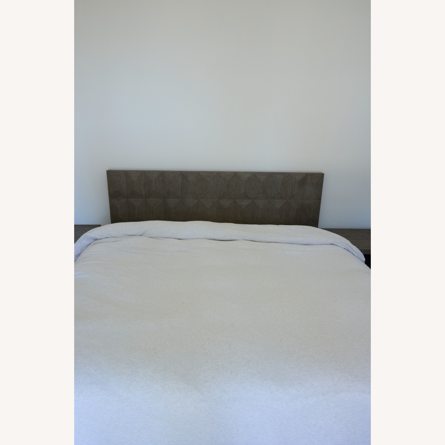 Restoration Hardware Geometric Platform Bed - image-4