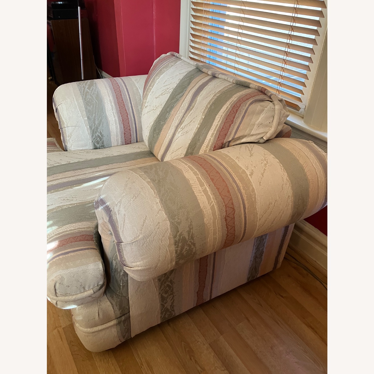 Oversized Living Room Chair - image-6