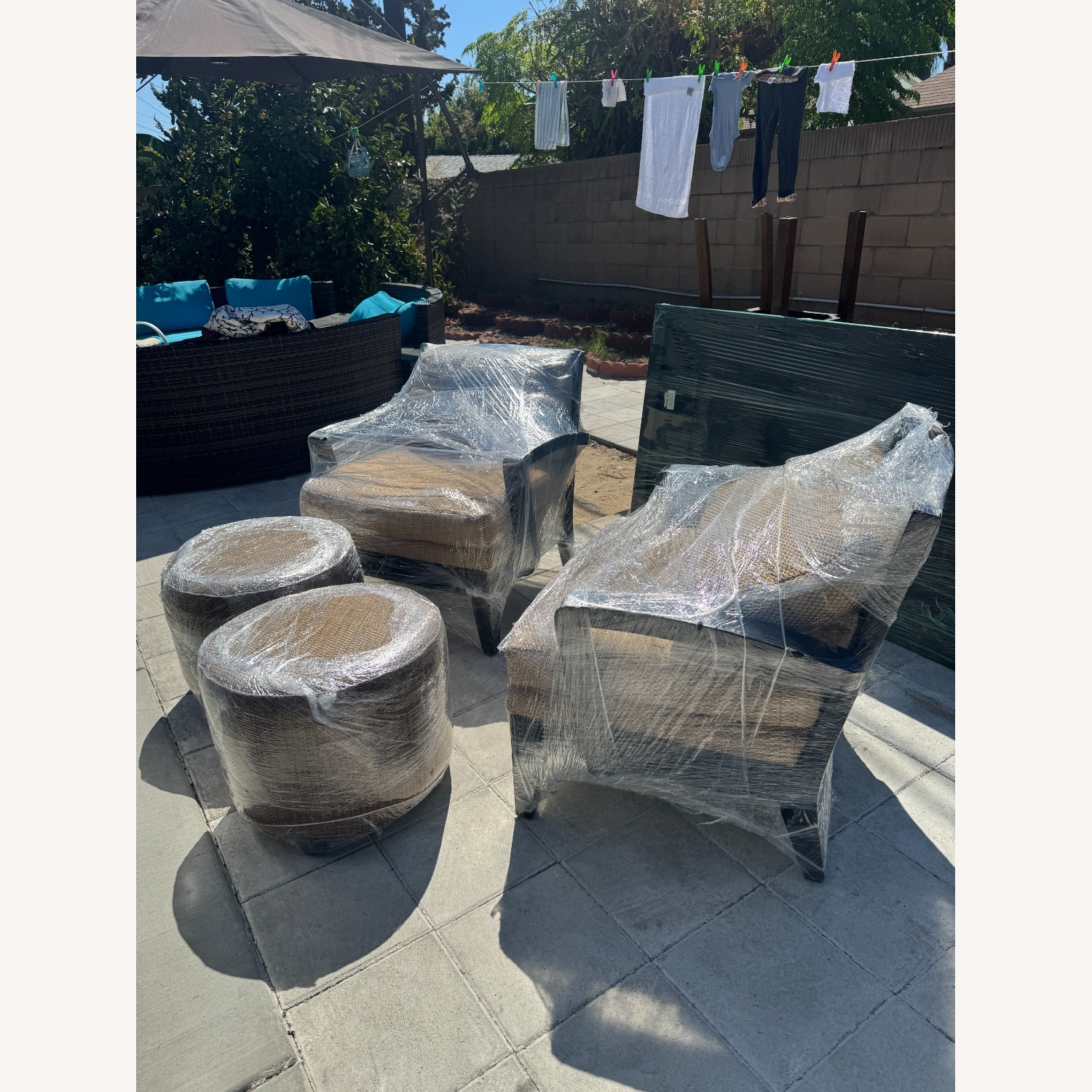 Pair of Cantoni Armchair - image-3