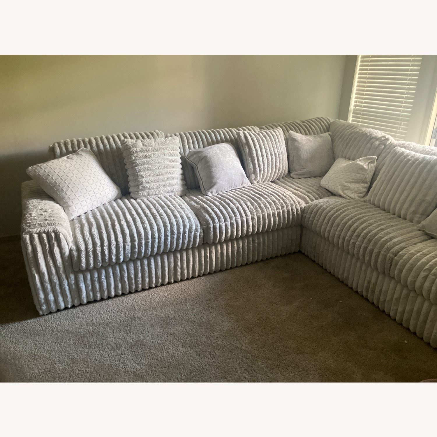 2 Piece Sectional - image-1