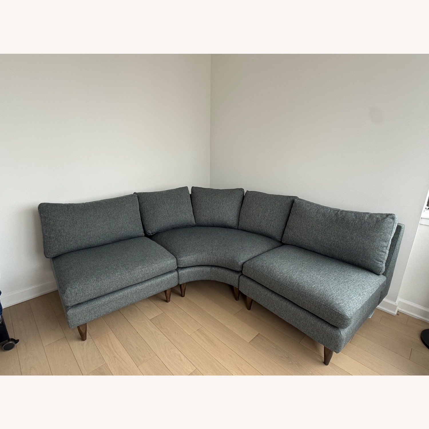 Room & Board Jasper 3-pc Curved Sectional (83”) - image-6