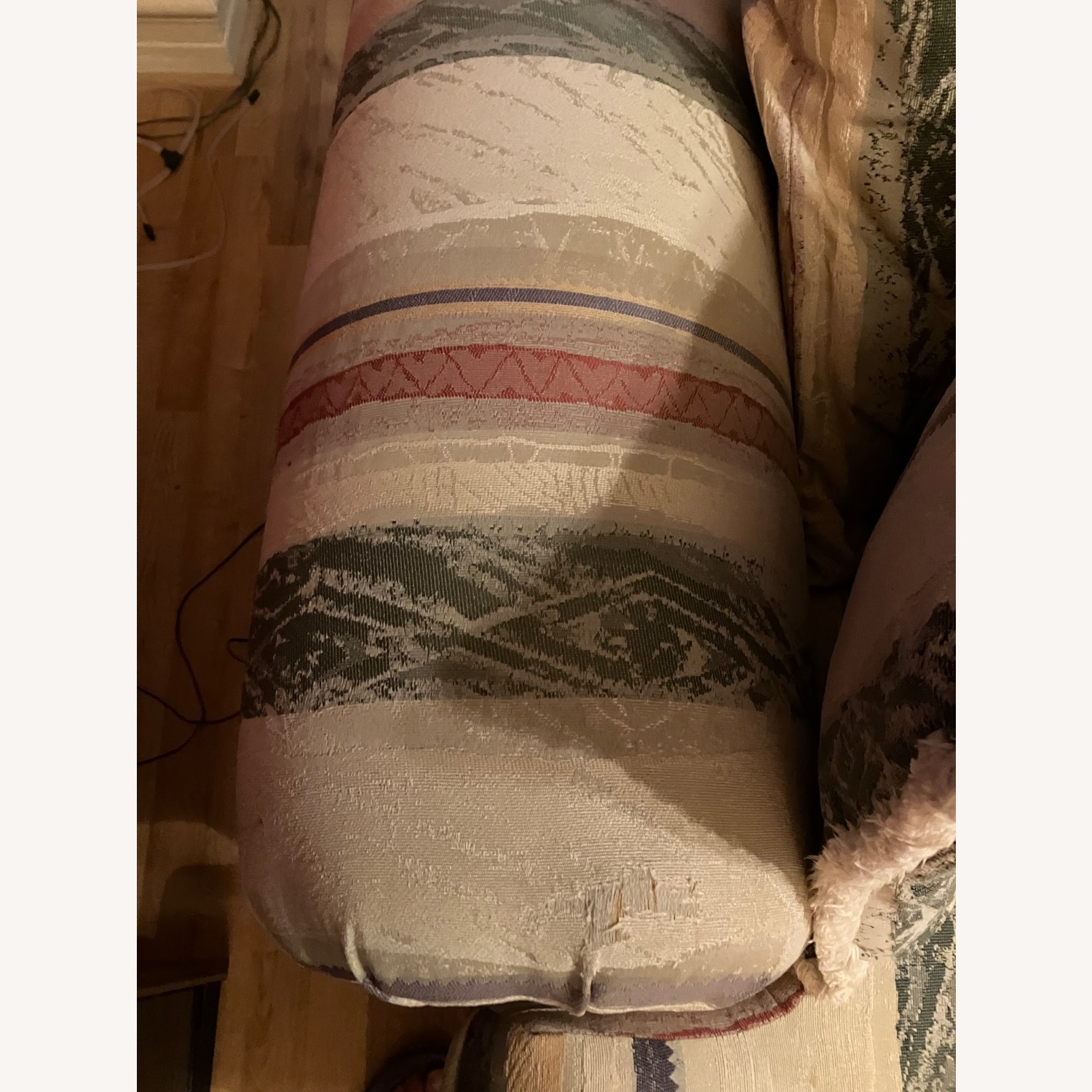 Love seats - image-10