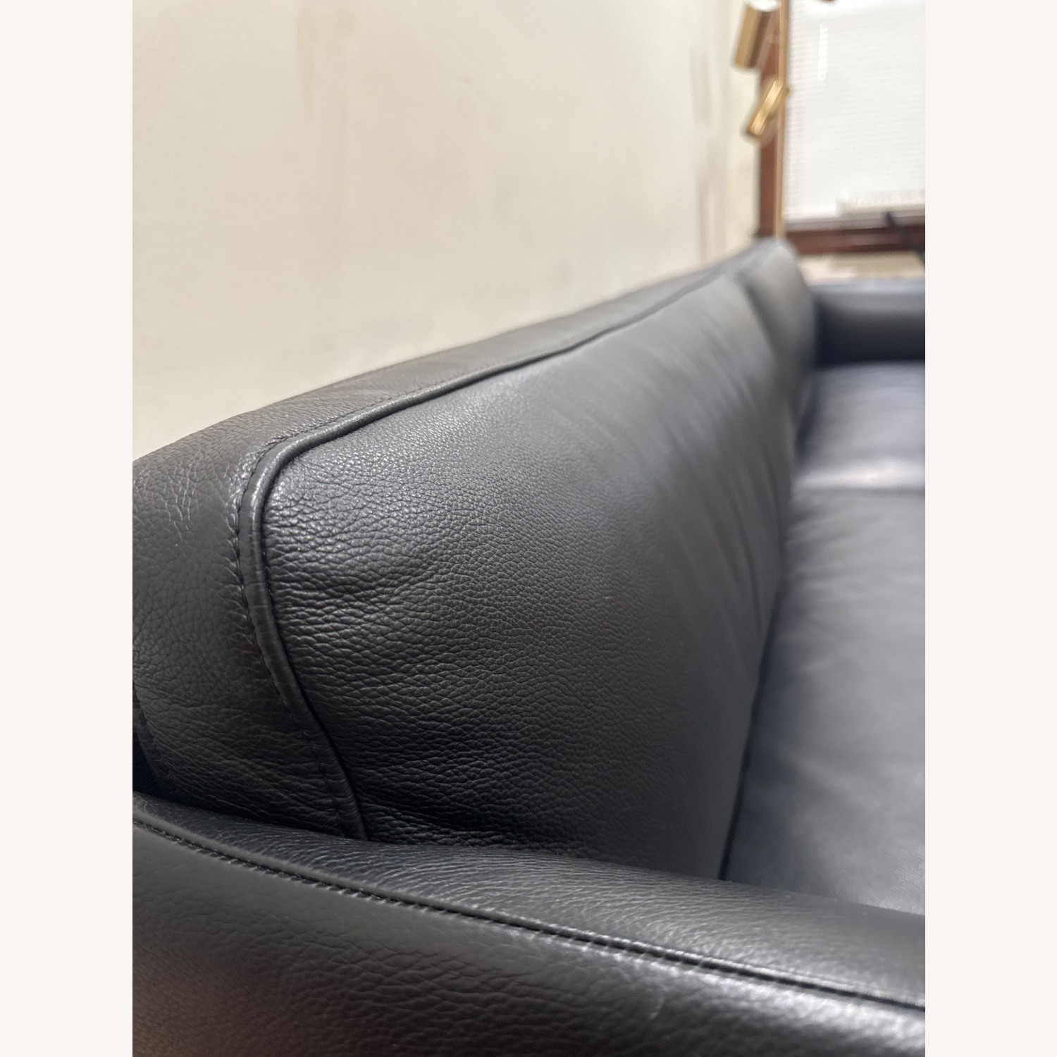 Muuto Outline Sofa in Black Leather - image-5