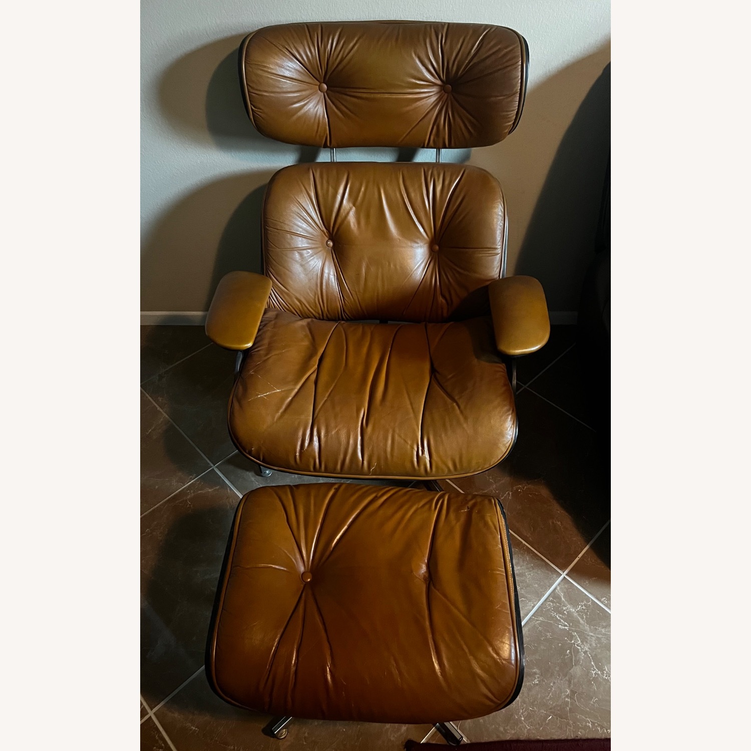 Herman Miller Eames Chair and Footstool Comfort - image-1
