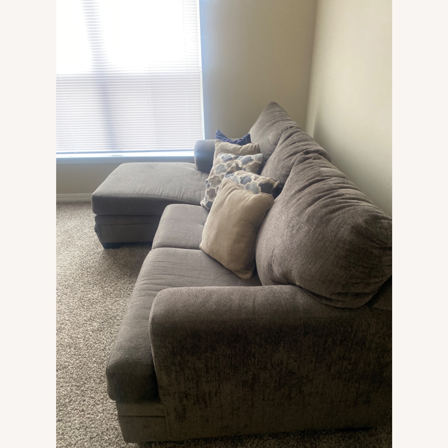 6 Feet by 5 Feet Grey Sectional - image-2