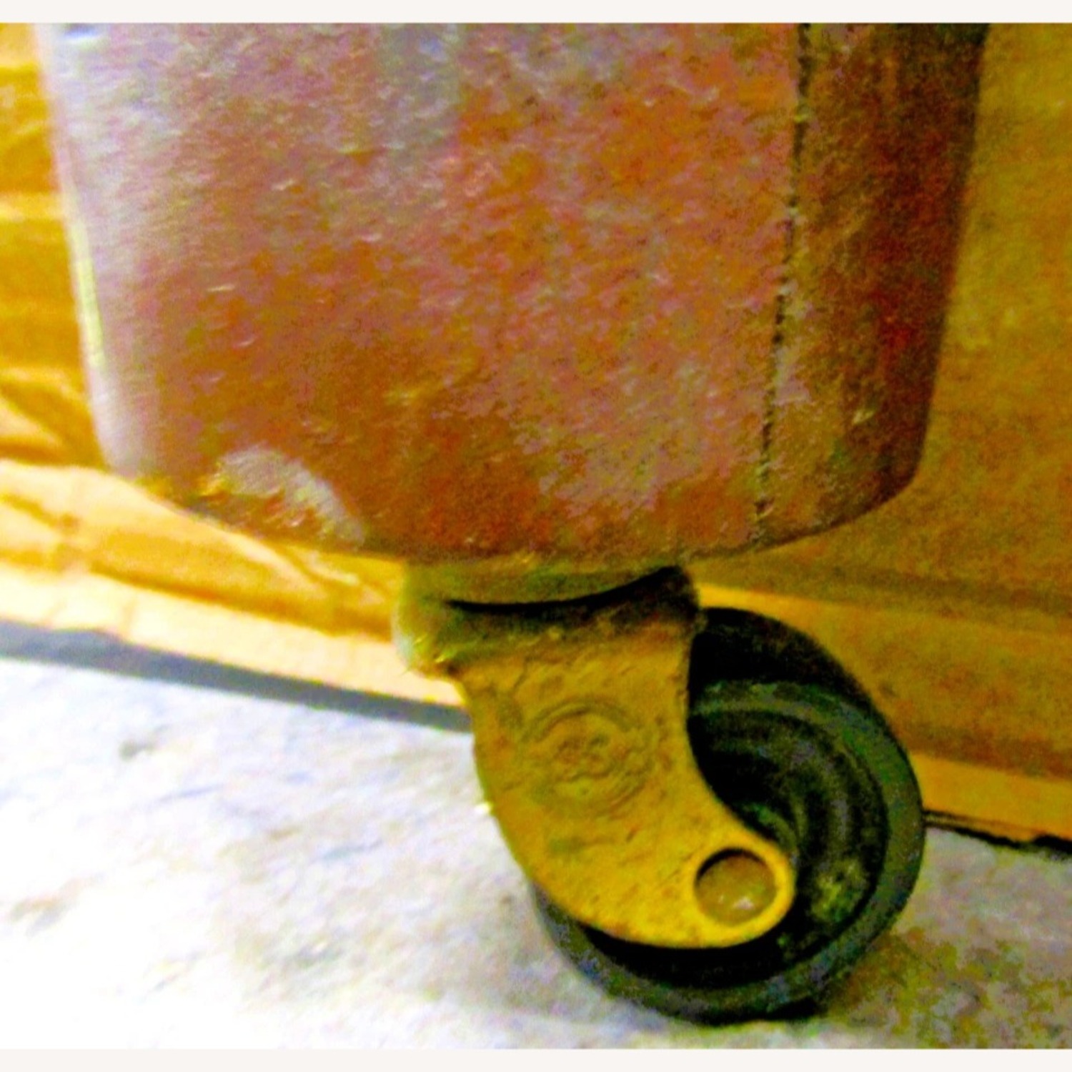 Antique Mahogany Pineapple Acanthus Leaf Headboard - image-7