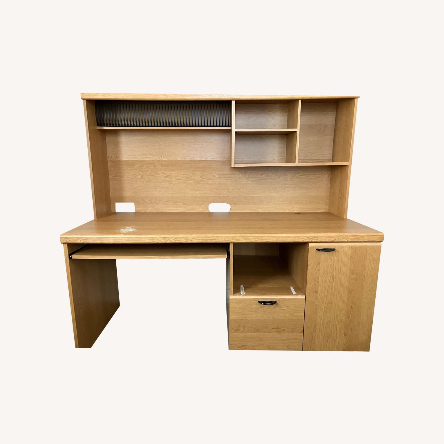 Desk with Hutch & Keyboard Shelf - image-0