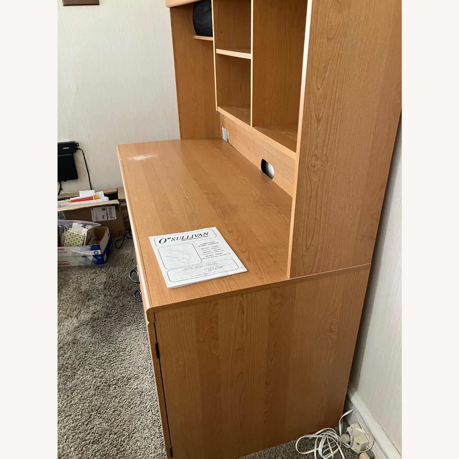 Desk with Hutch & Keyboard Shelf - image-3