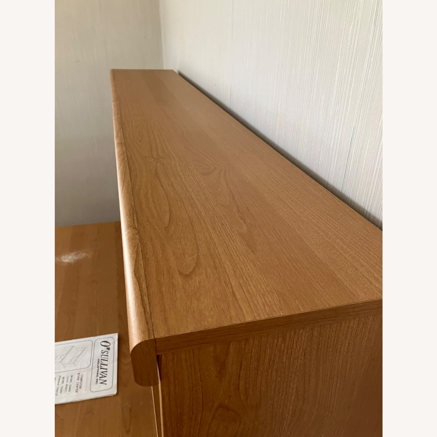 Desk with Hutch & Keyboard Shelf - image-11