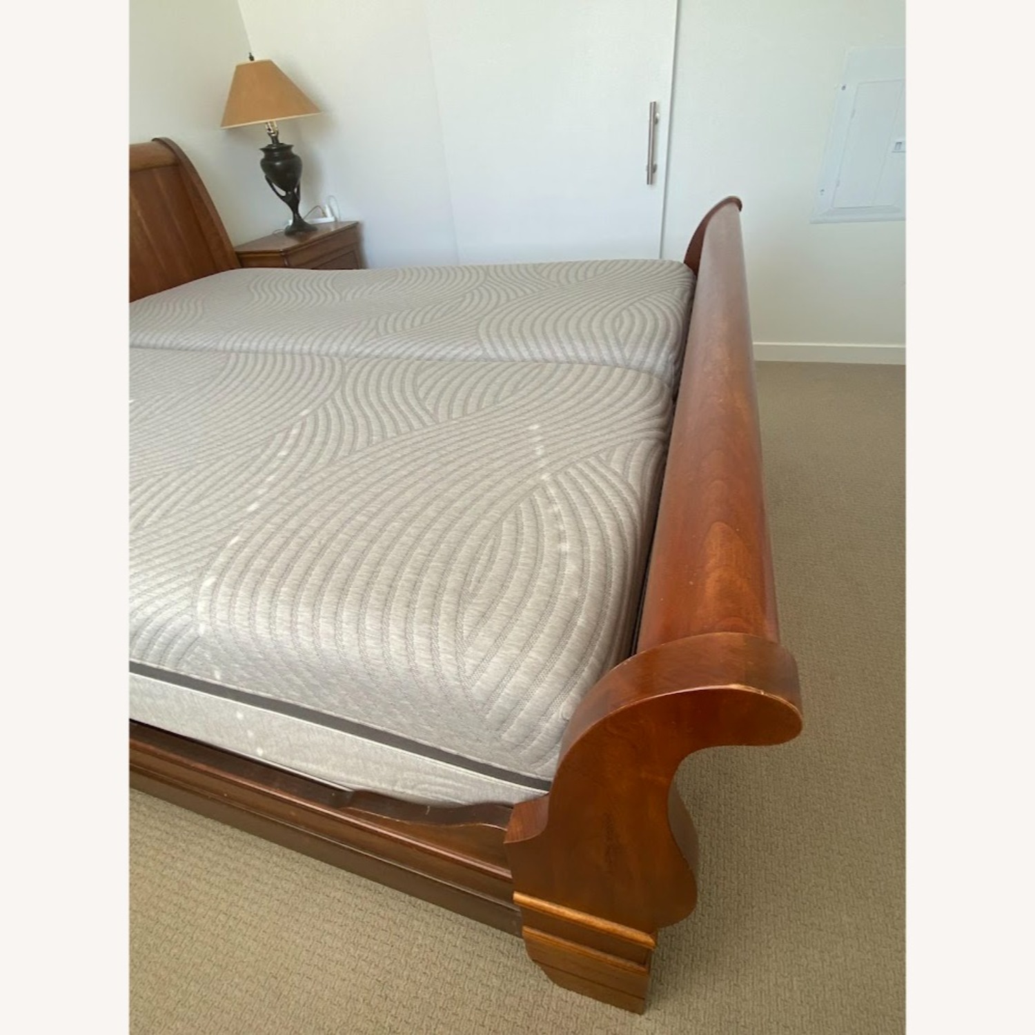Sleep Number Bed & Bed frame - image-2