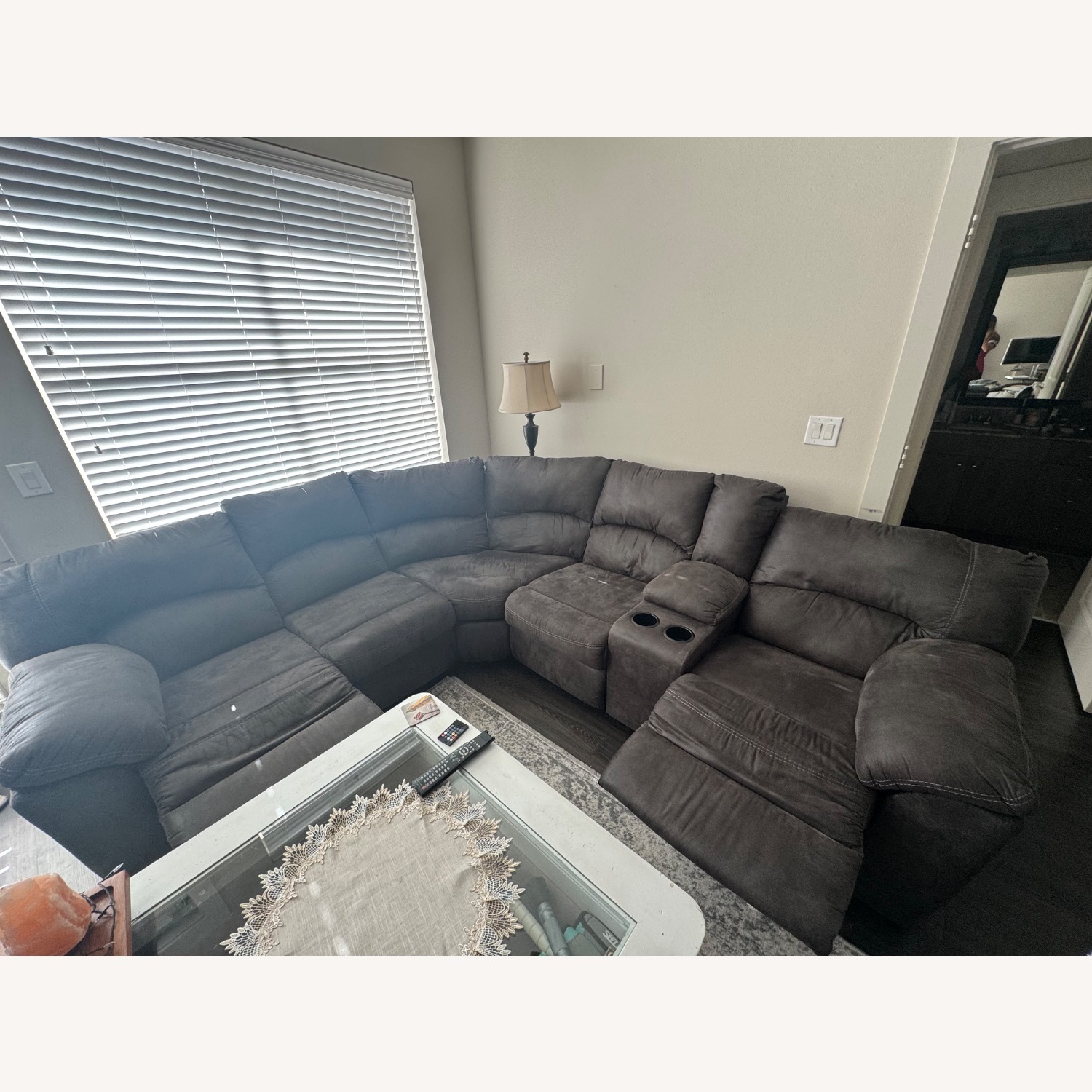 Tambo 2-Piece Sectional - image-4