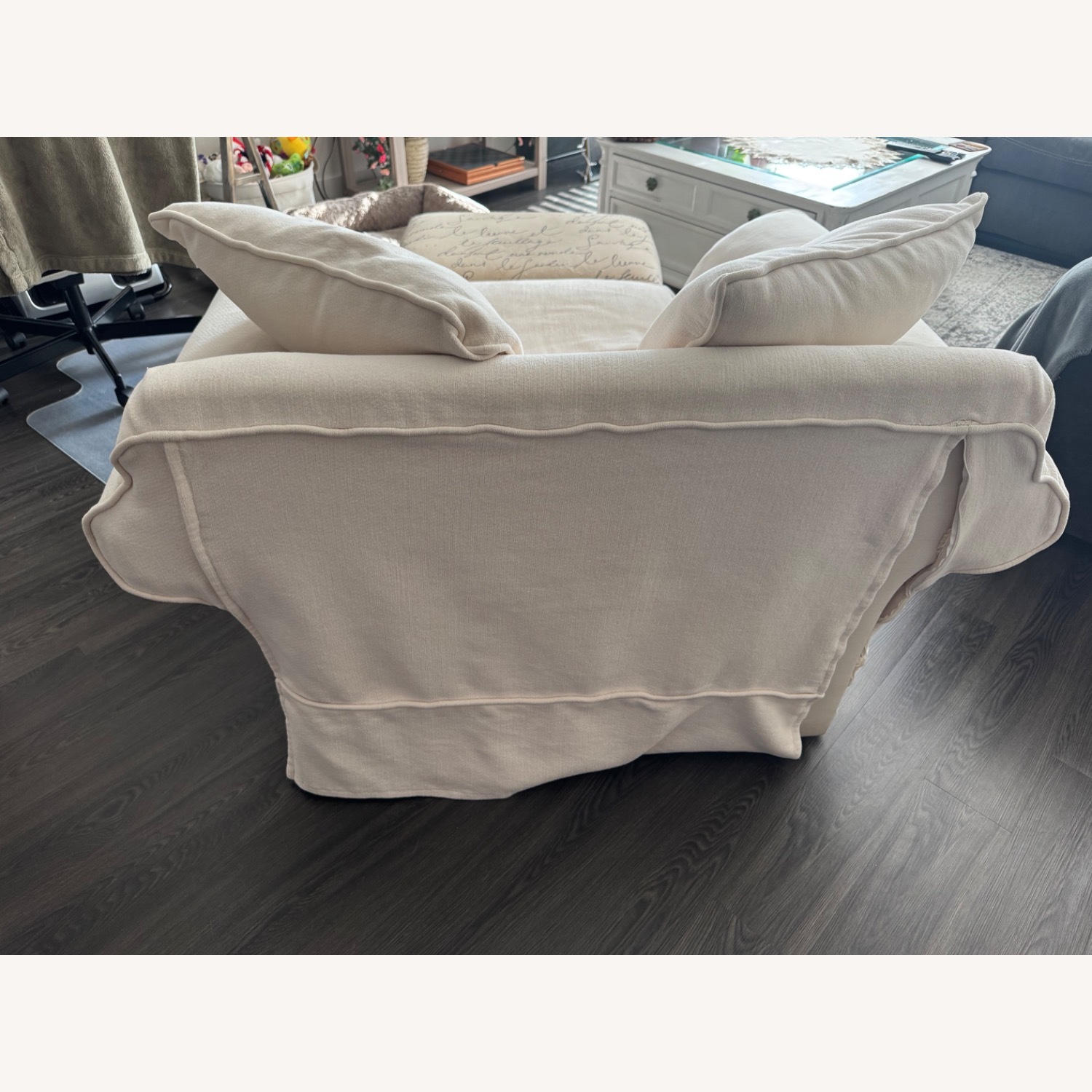 Loveseat & Ottoman - image-4