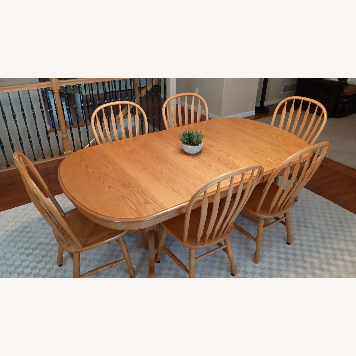 Dining Table with 6 Chairs and 2 Leaves - image-1