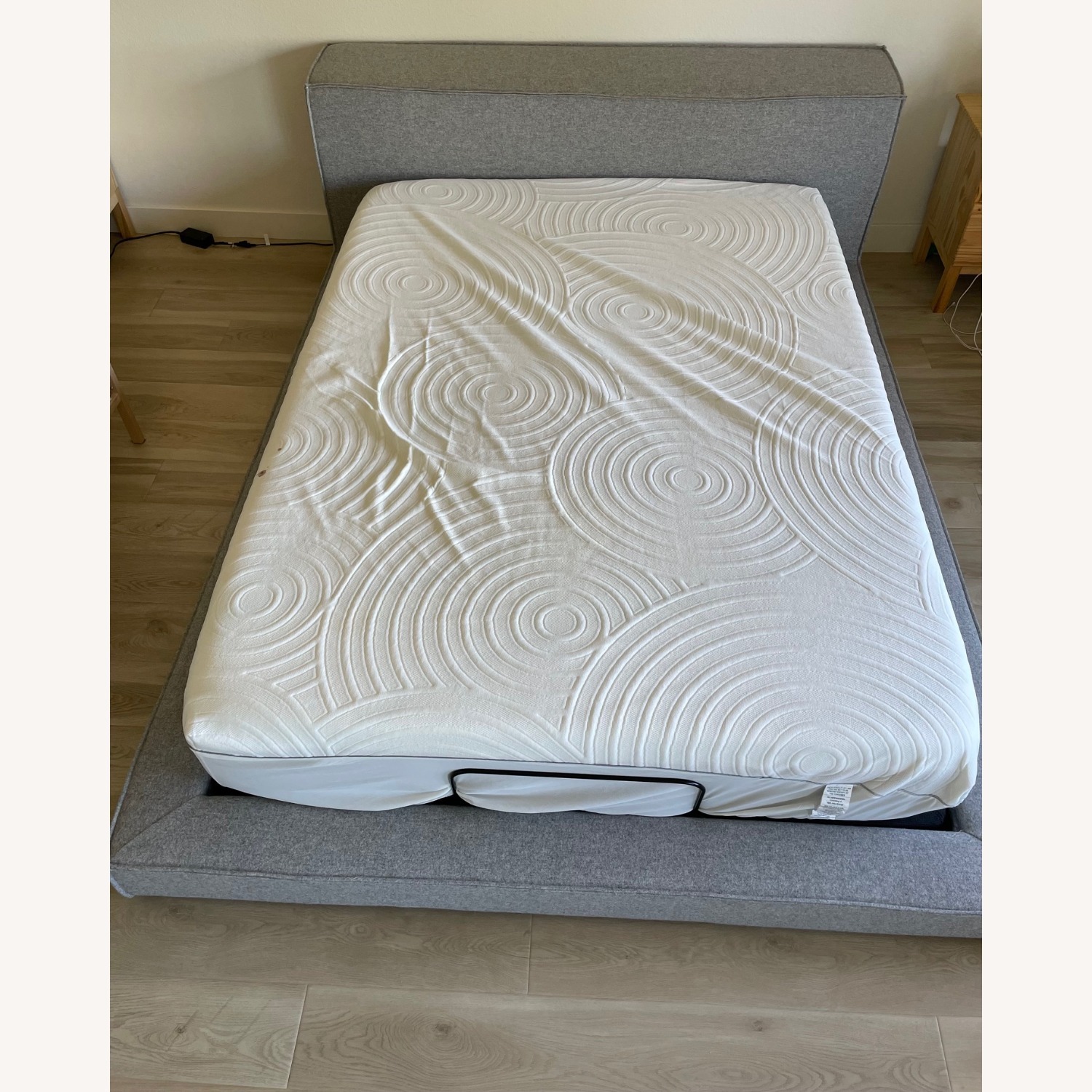 Blue Dot Dodu Bed Queen Size - image-1