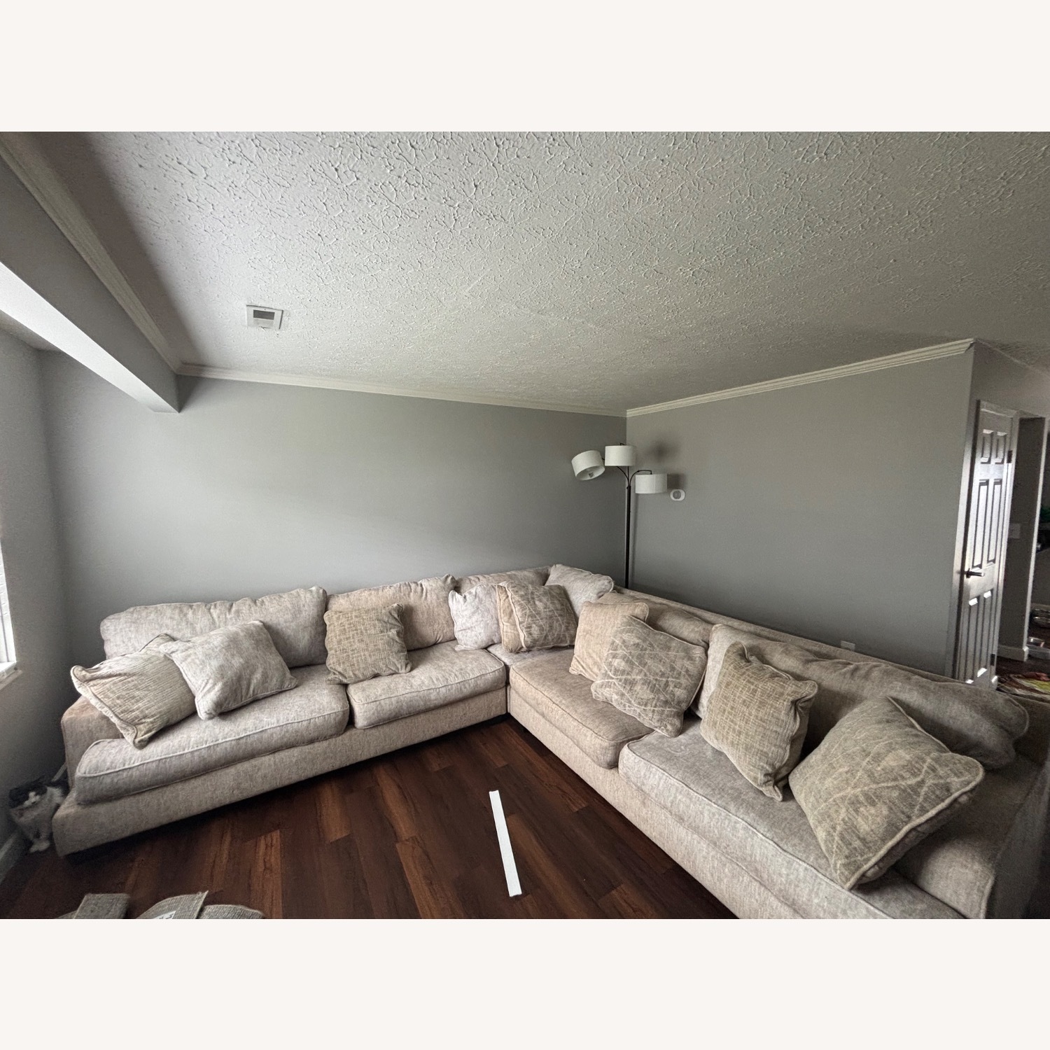 Ashley Rawcliff 3 Piece Sectional - image-3