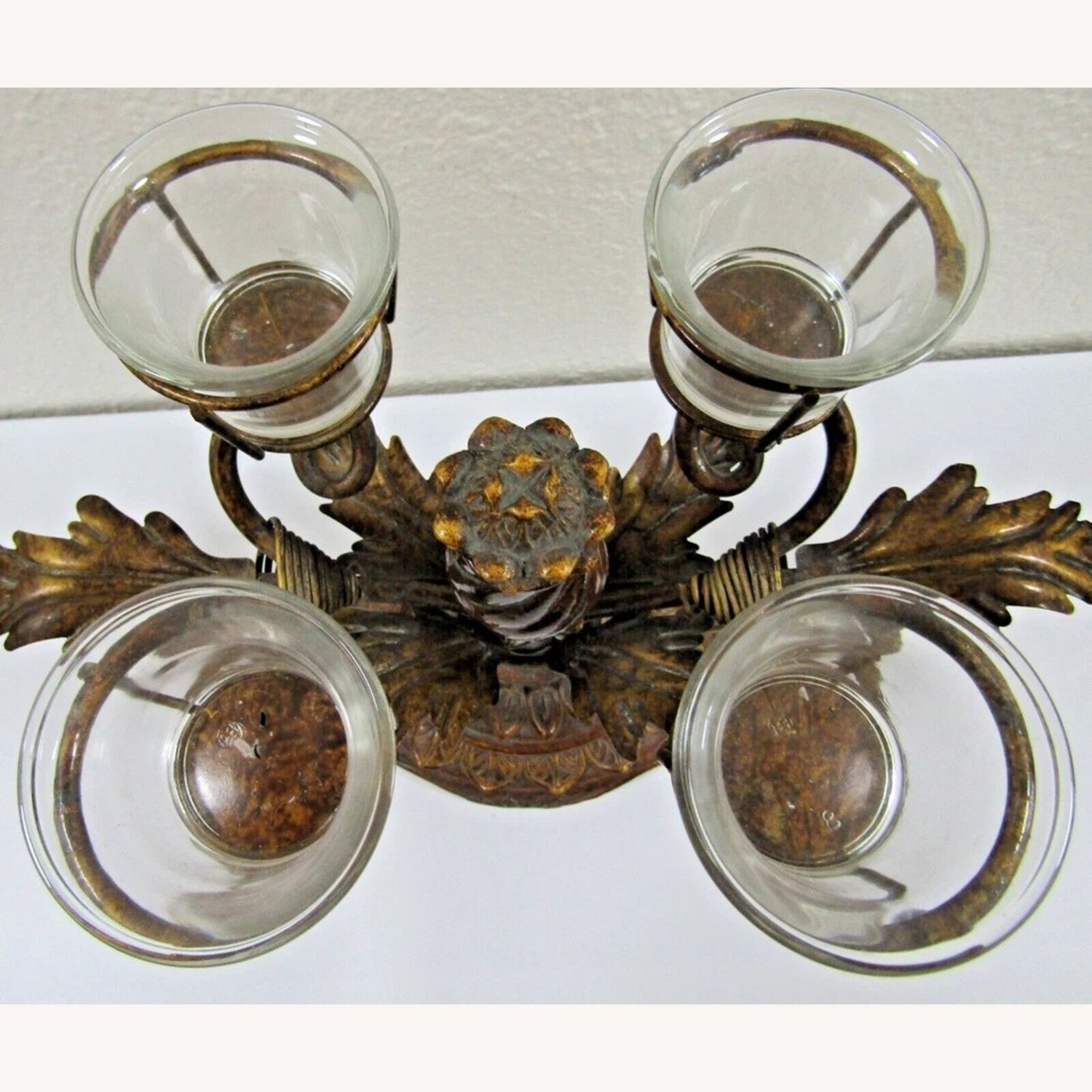 Vintage 8-Piece Centerpiece Metal Candle Holder - image-4