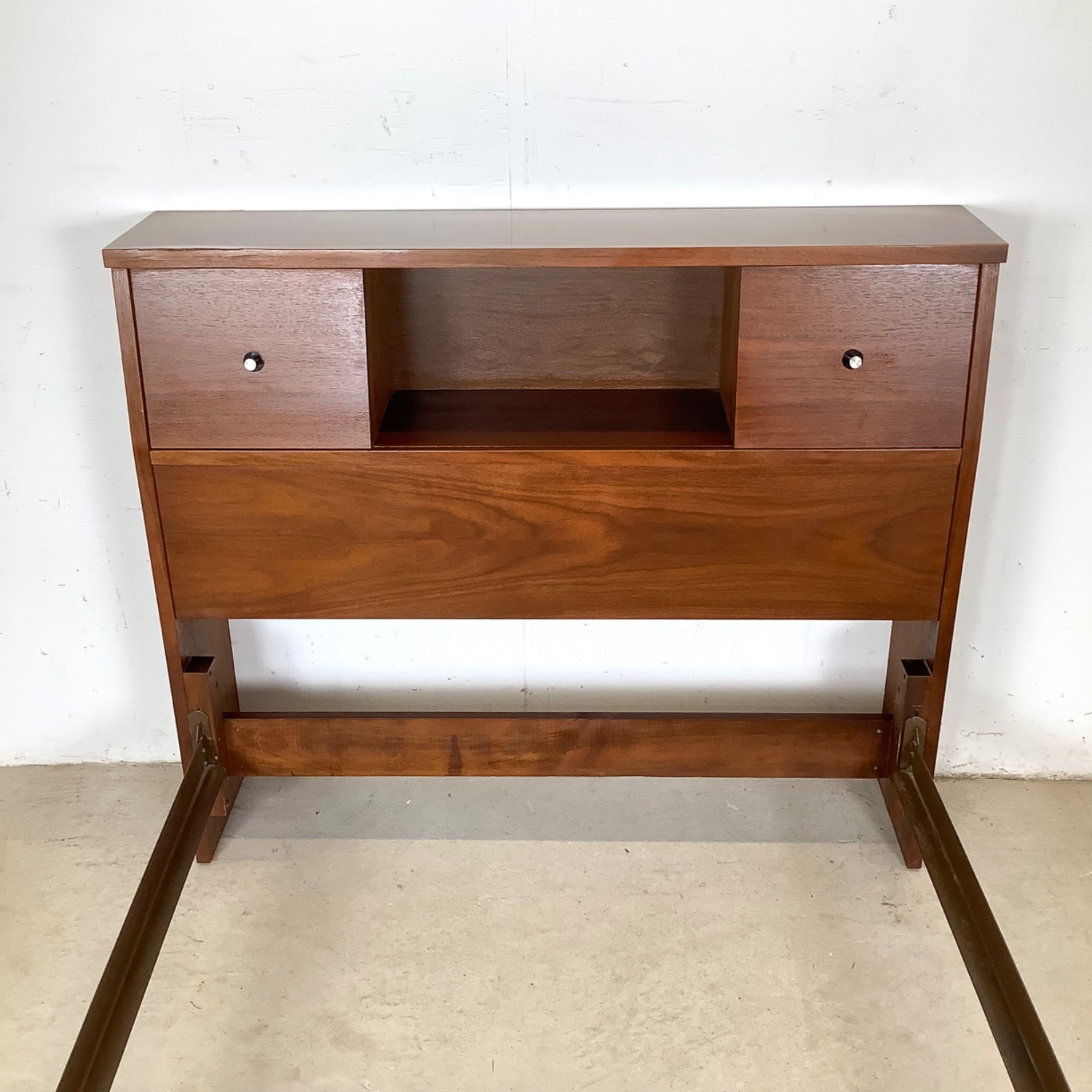 Mid-Century Twin Bedframe With Storage Headboard - image-7