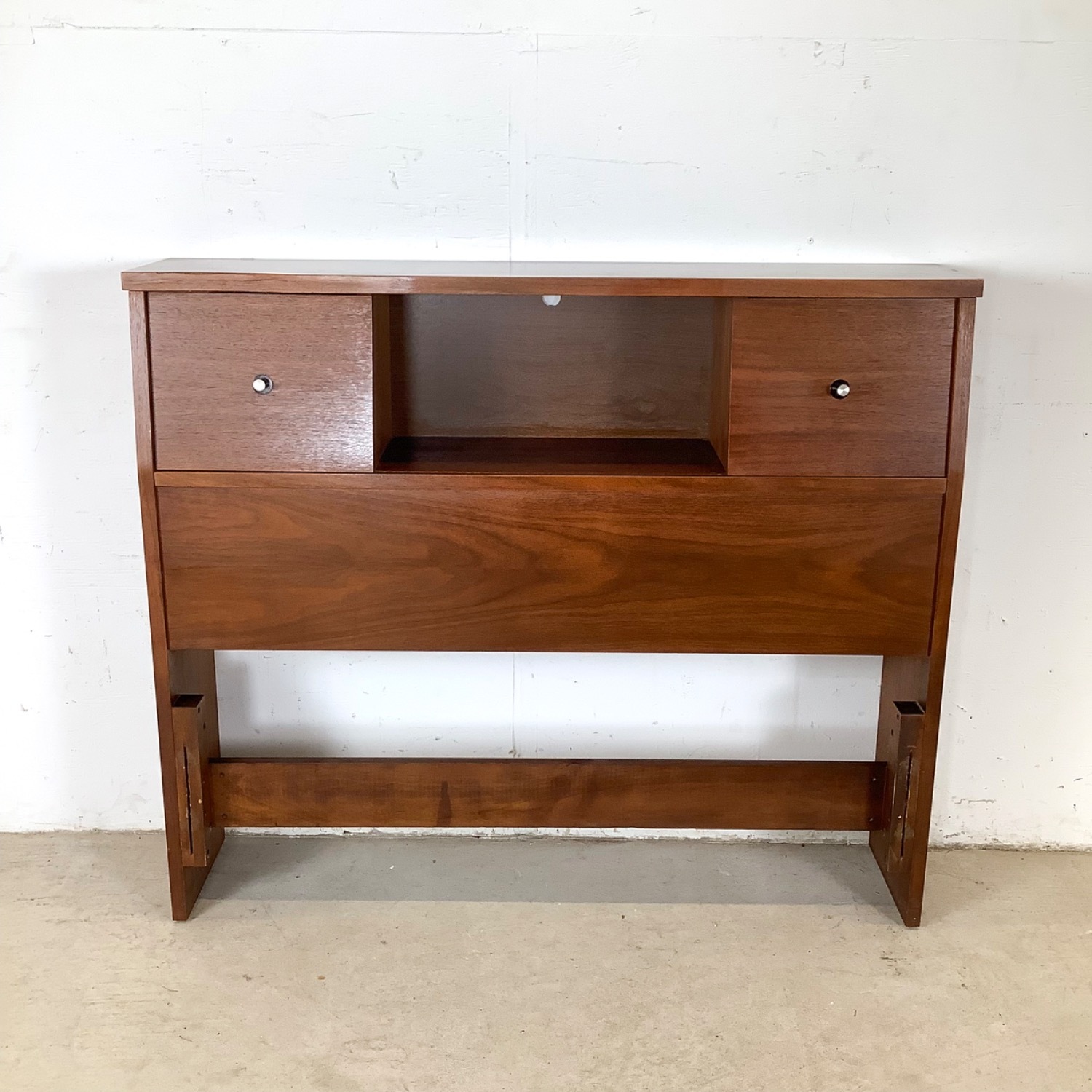 Mid-Century Twin Bedframe With Storage Headboard - image-22