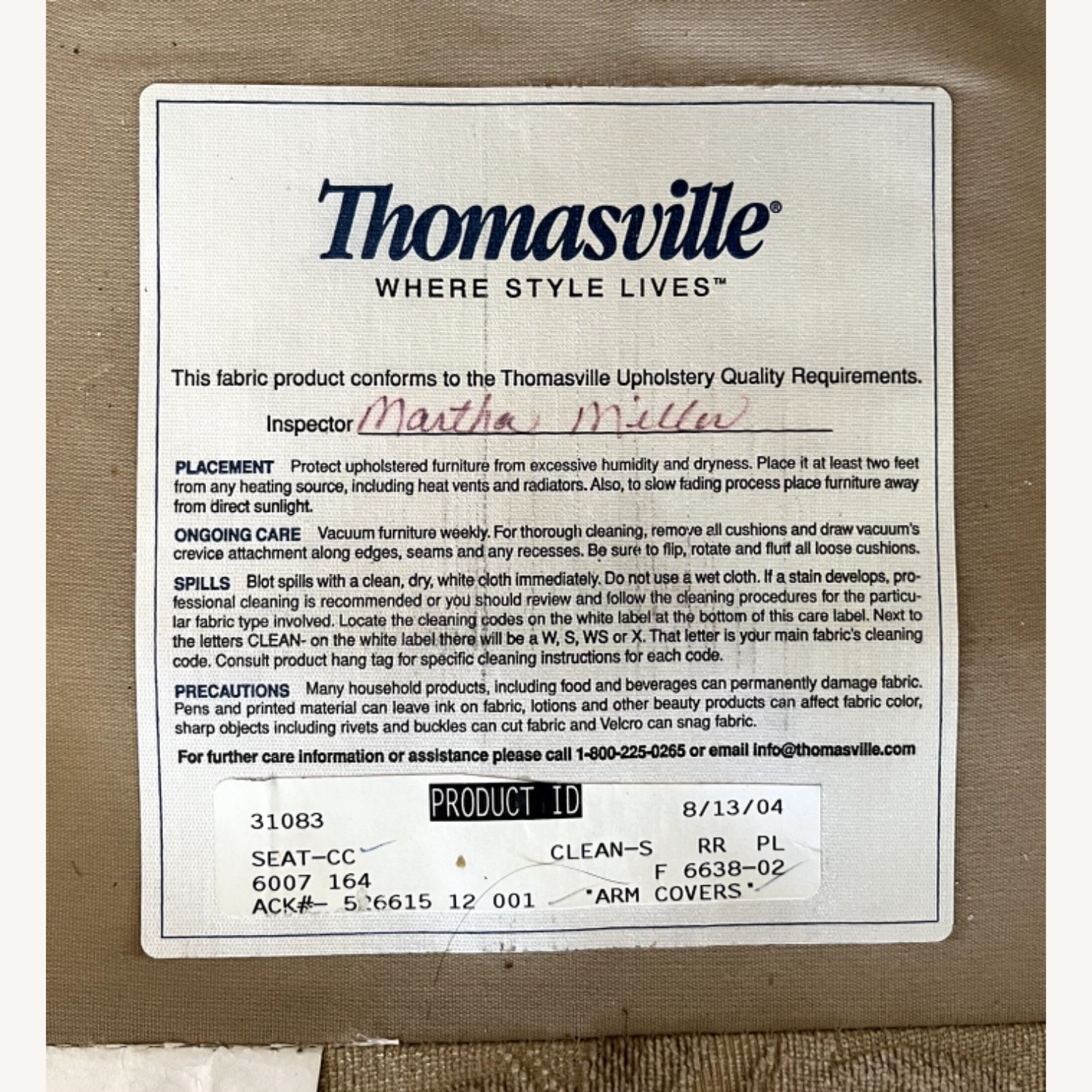 Thomasville 2-Cushion Beige Love Seat Couch  - image-4