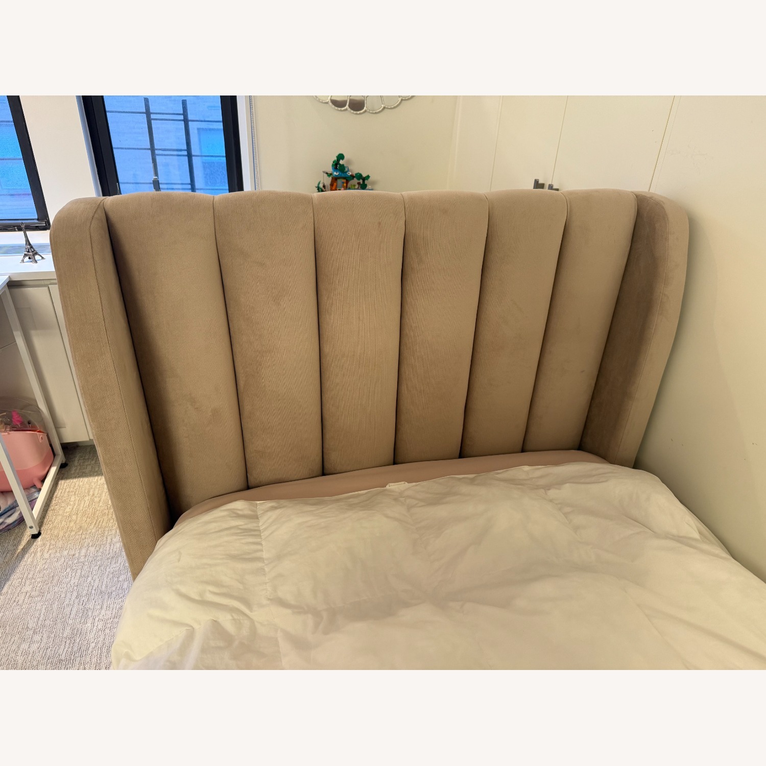 Pottery Barn Teen Avalon Twin Bed Velvet Blush - image-4