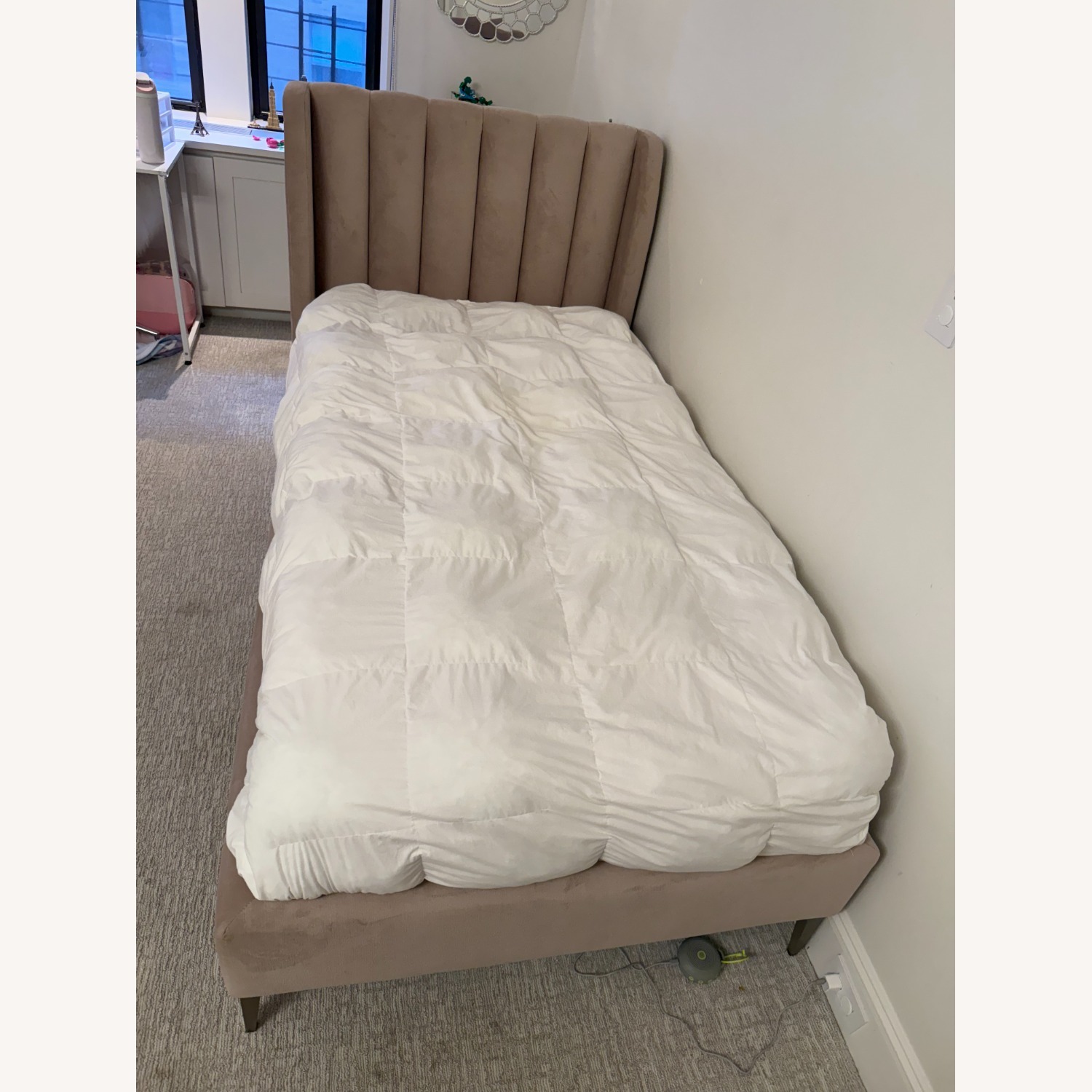 Pottery Barn Teen Avalon Twin Bed Velvet Blush - image-2
