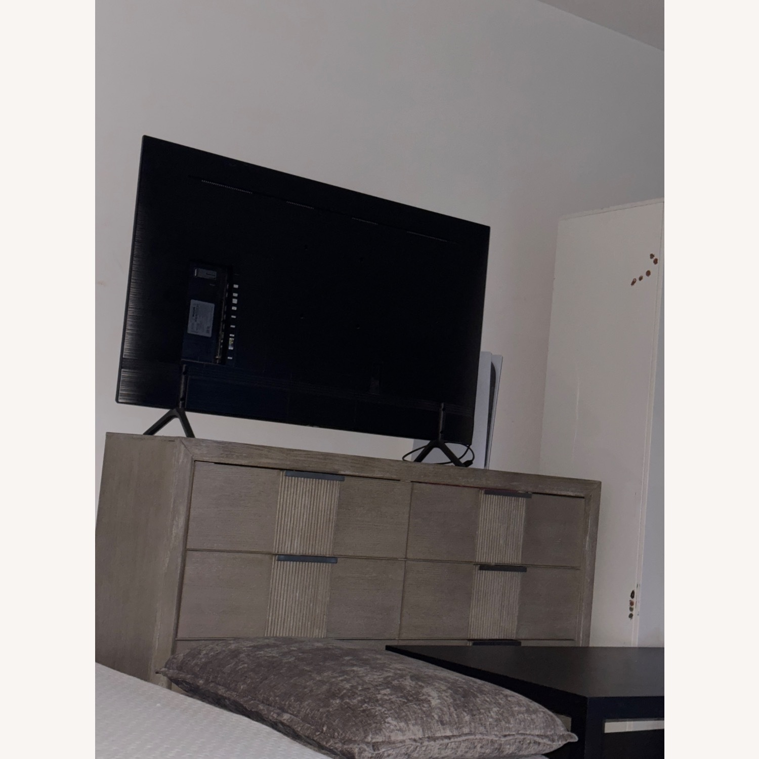 Rooms To Go Gray Wood Dresser Home Decor - image-3