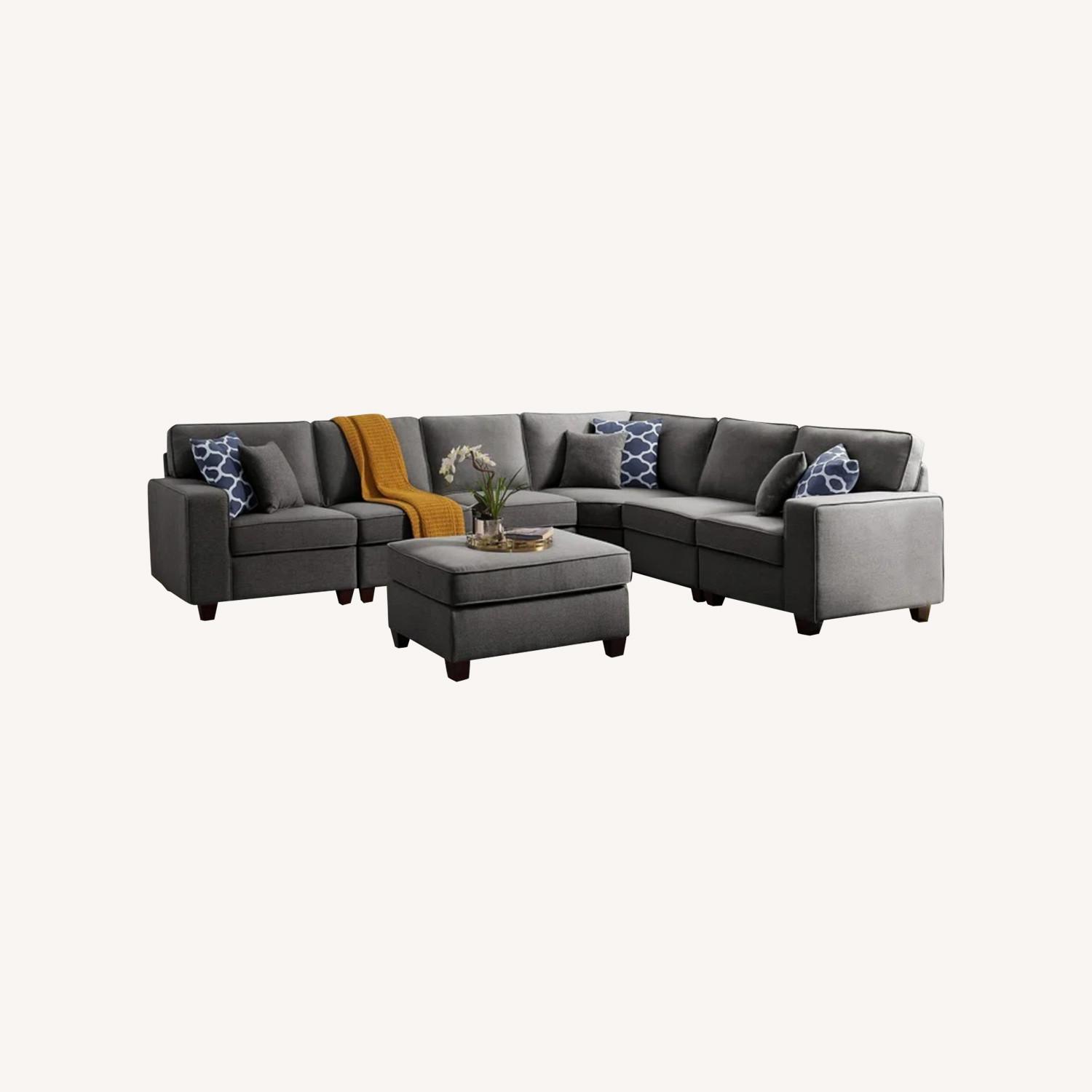 Forbestown 7-piece Sectional Sofa - image-0