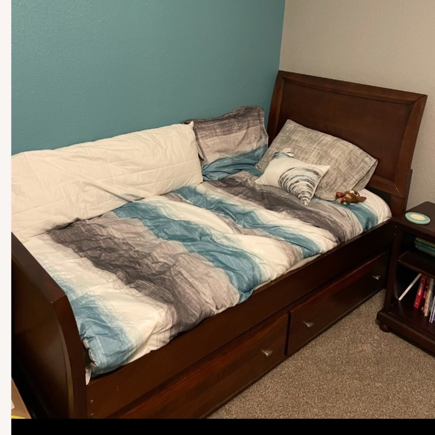 Twin Sleigh Bed With Trundle - image-1