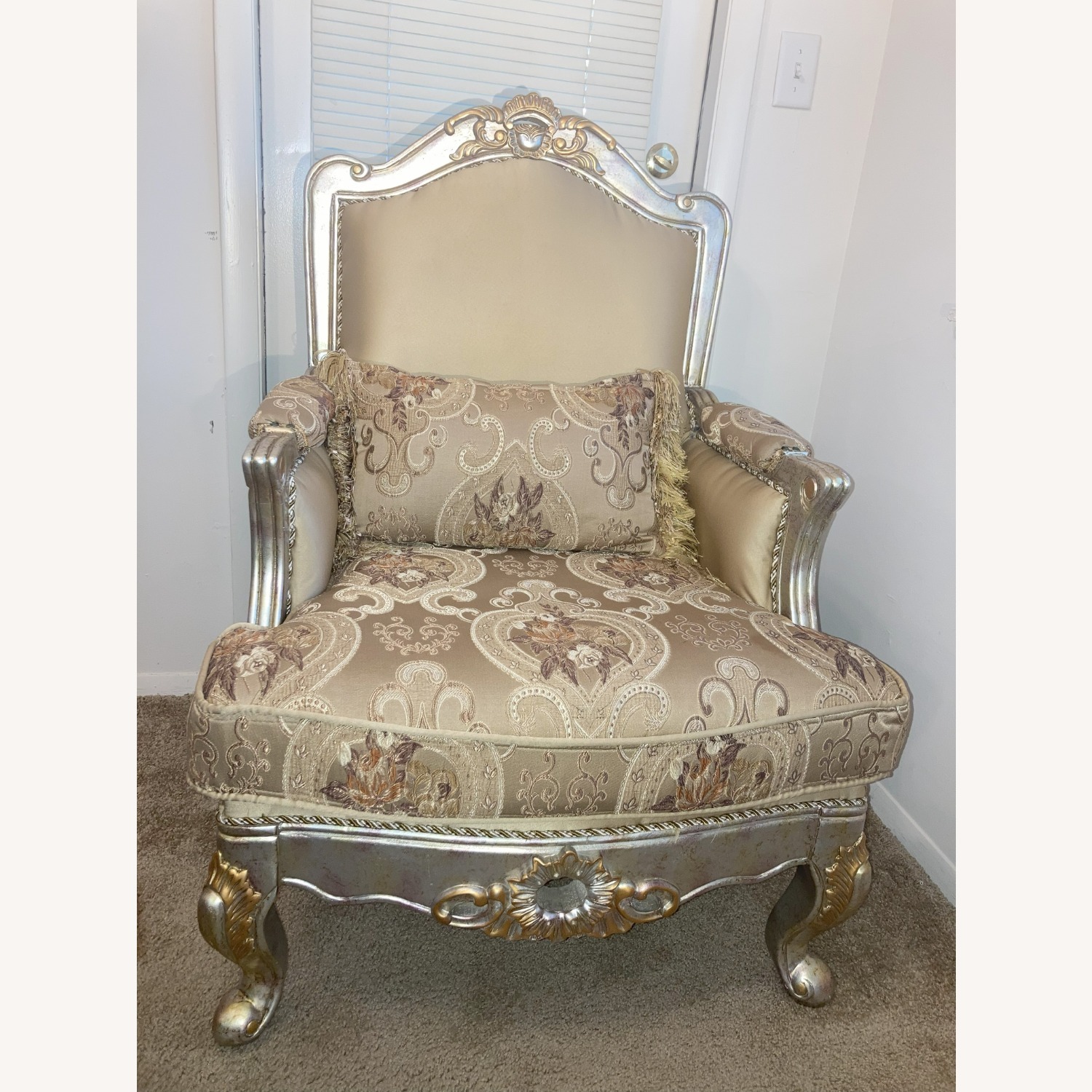 European Style Armchair - image-1
