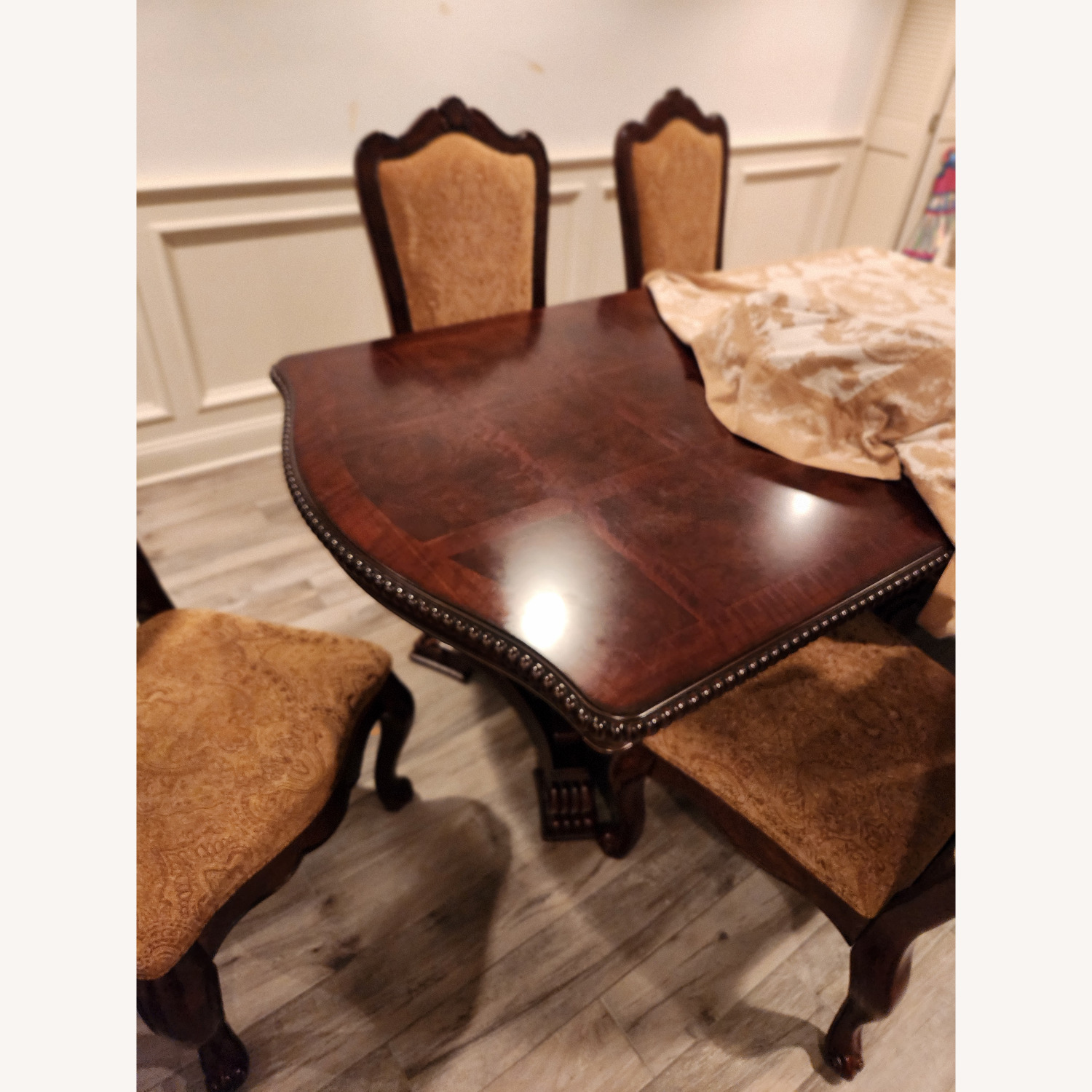 Mahagony Dining Set - image-2