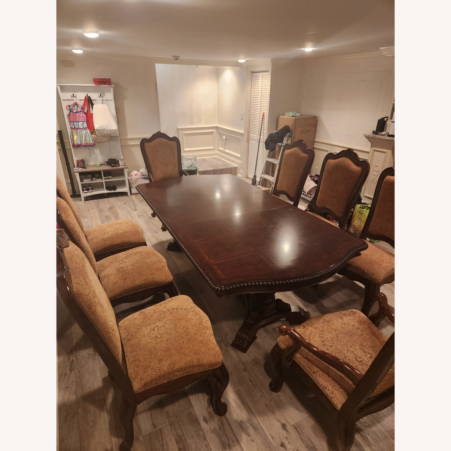 Mahagony Dining Set - image-4