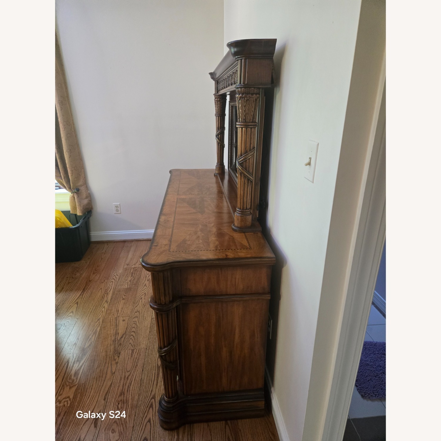 Dining Buffet With Lighted Mirror - image-3