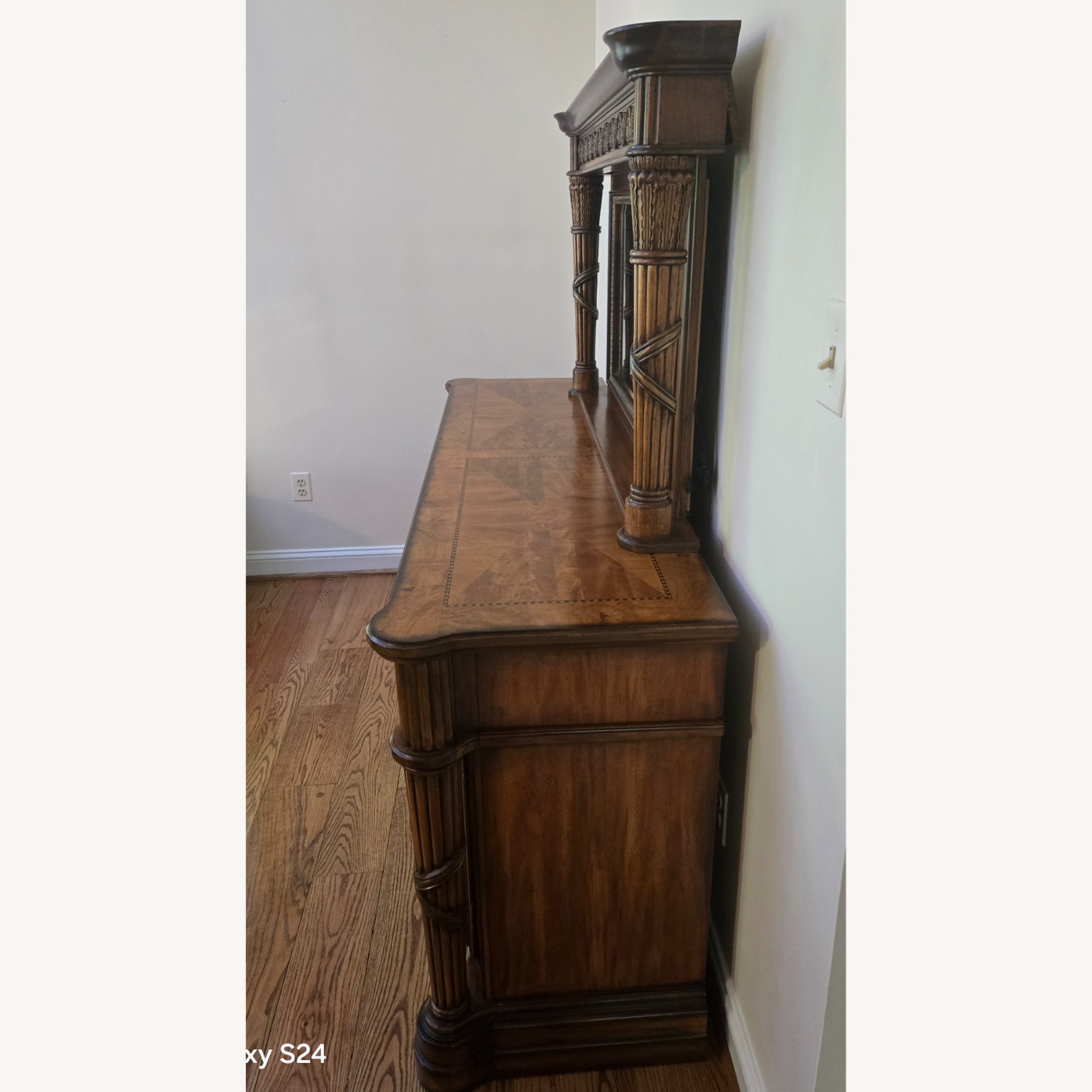 Dining Buffet With Lighted Mirror - image-7