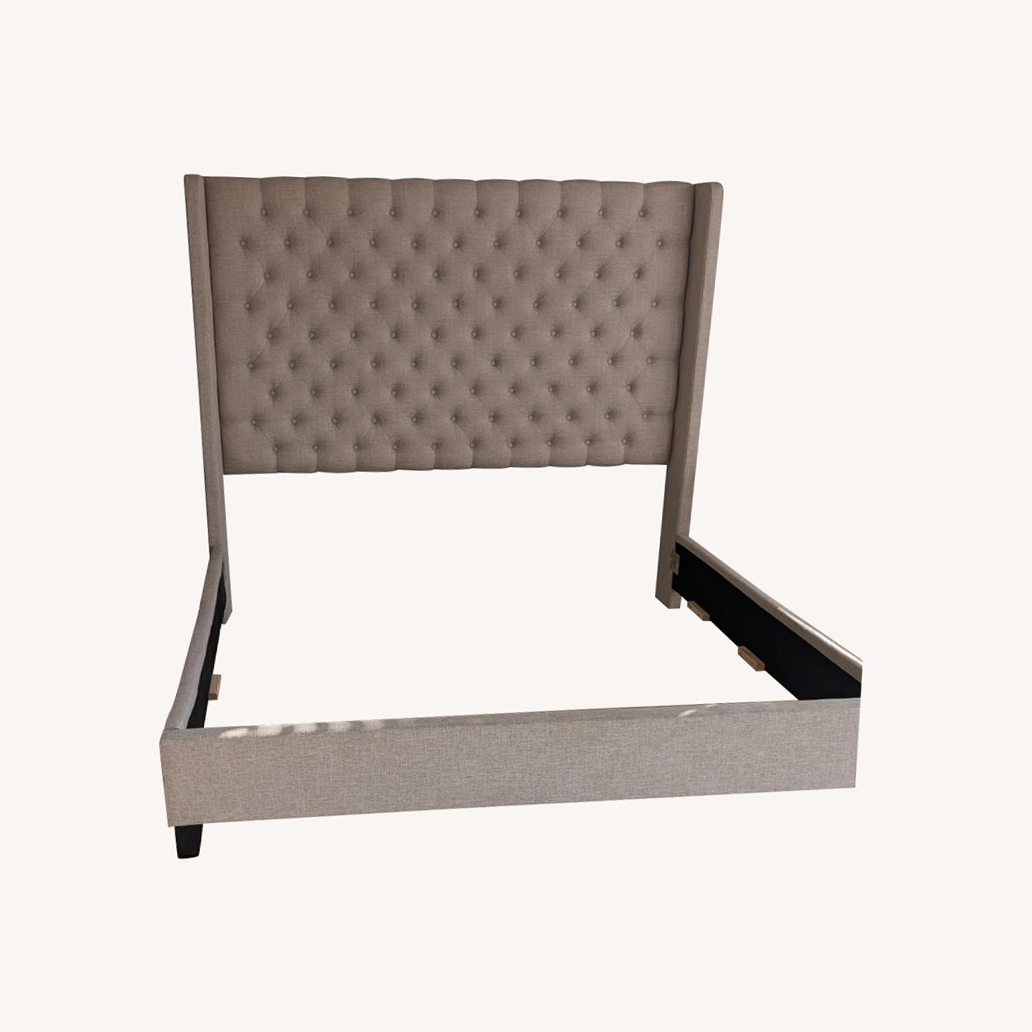 HIllside Furniture King Bed - image-0