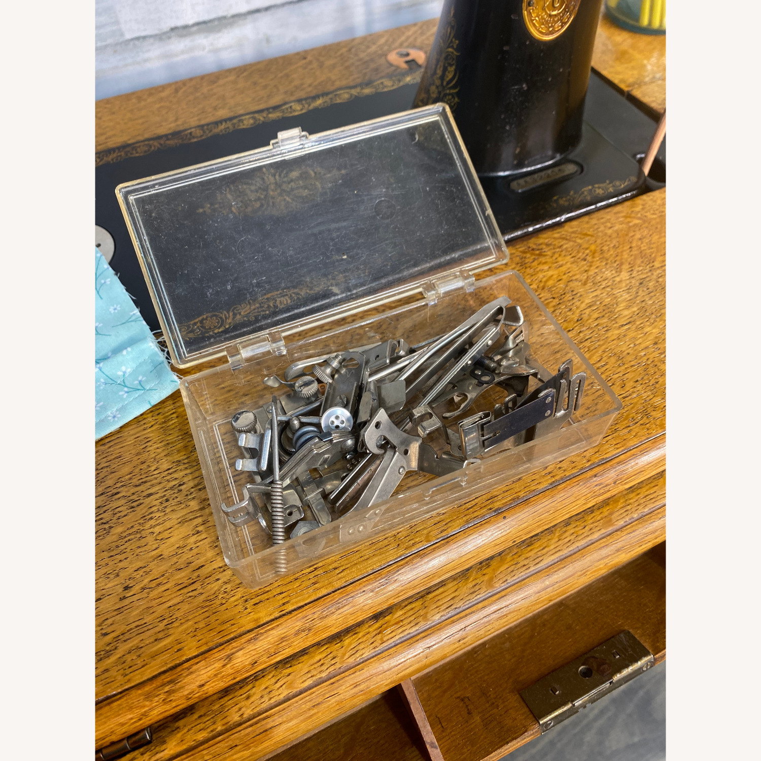 Antique Singer Sewing Machine & Desk - image-9