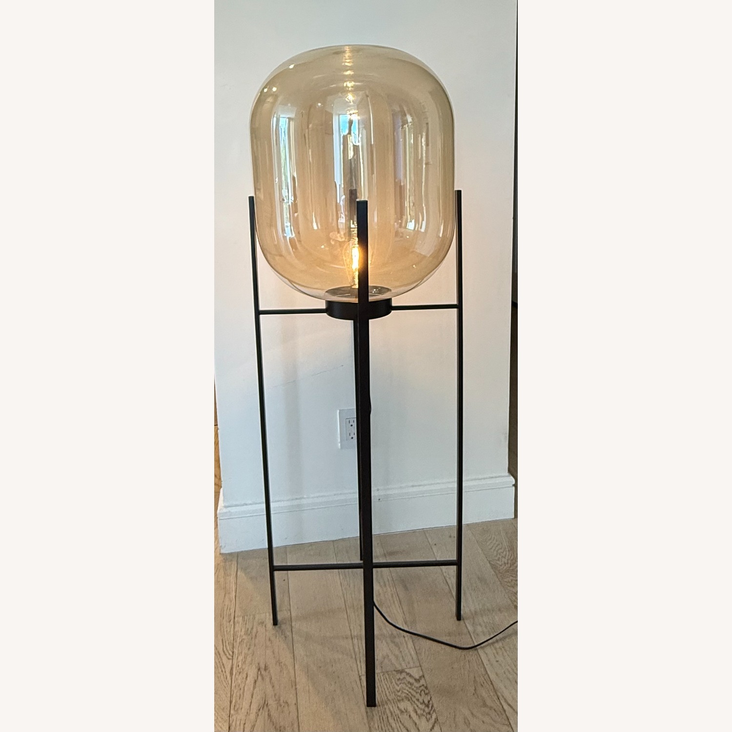 Oda Floor Glass Lamp - image-3