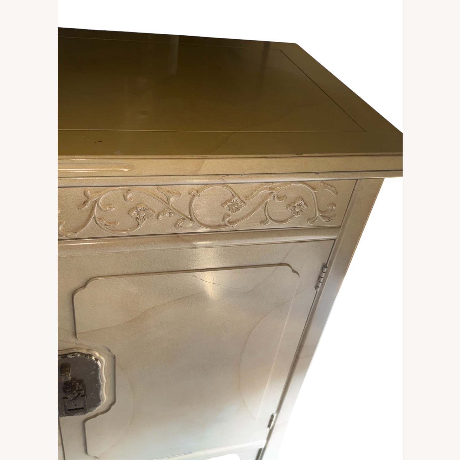 Henredon Vintage Credenza with Bar Cabinet - image-8