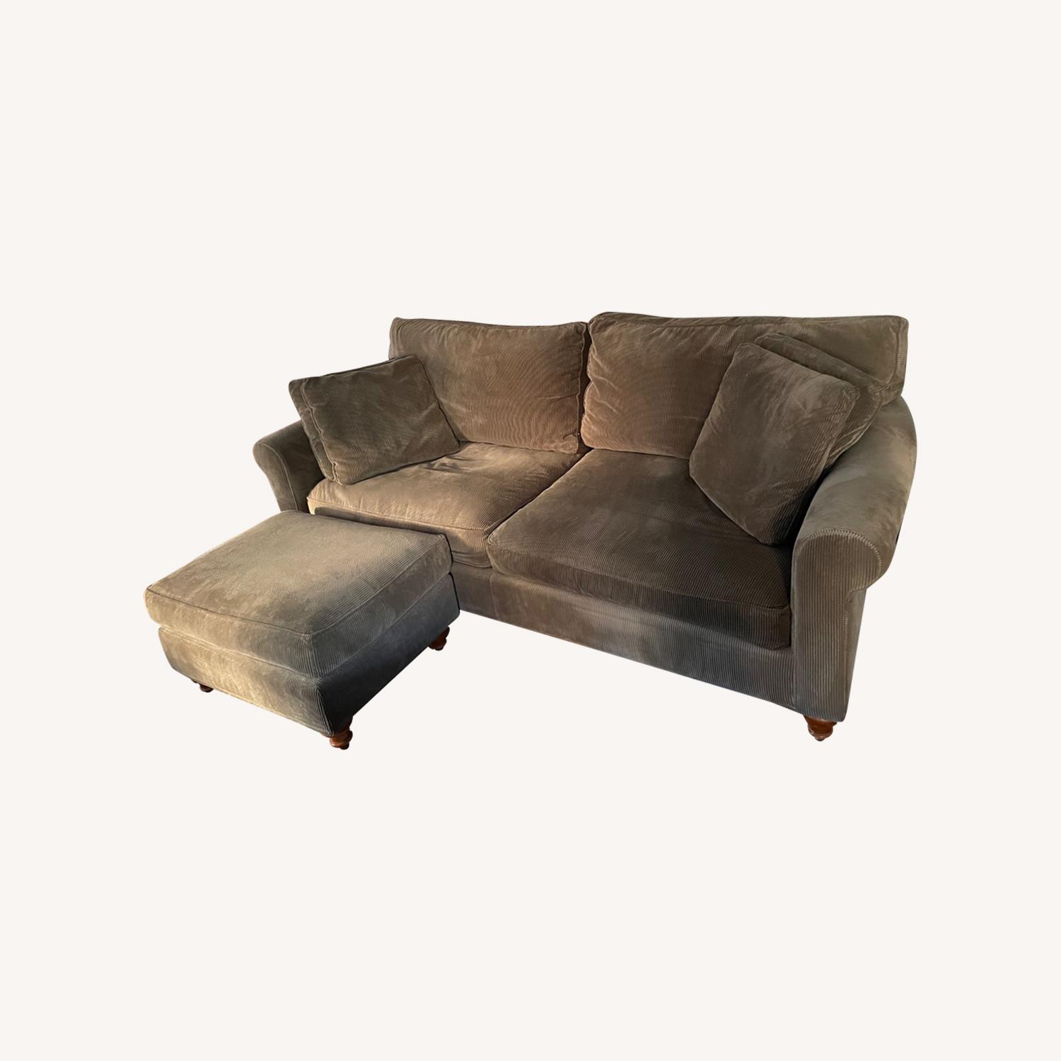 great condition . Super comfy . Super-comfy Lillian August sofa, great condition - AptDeco main image 3